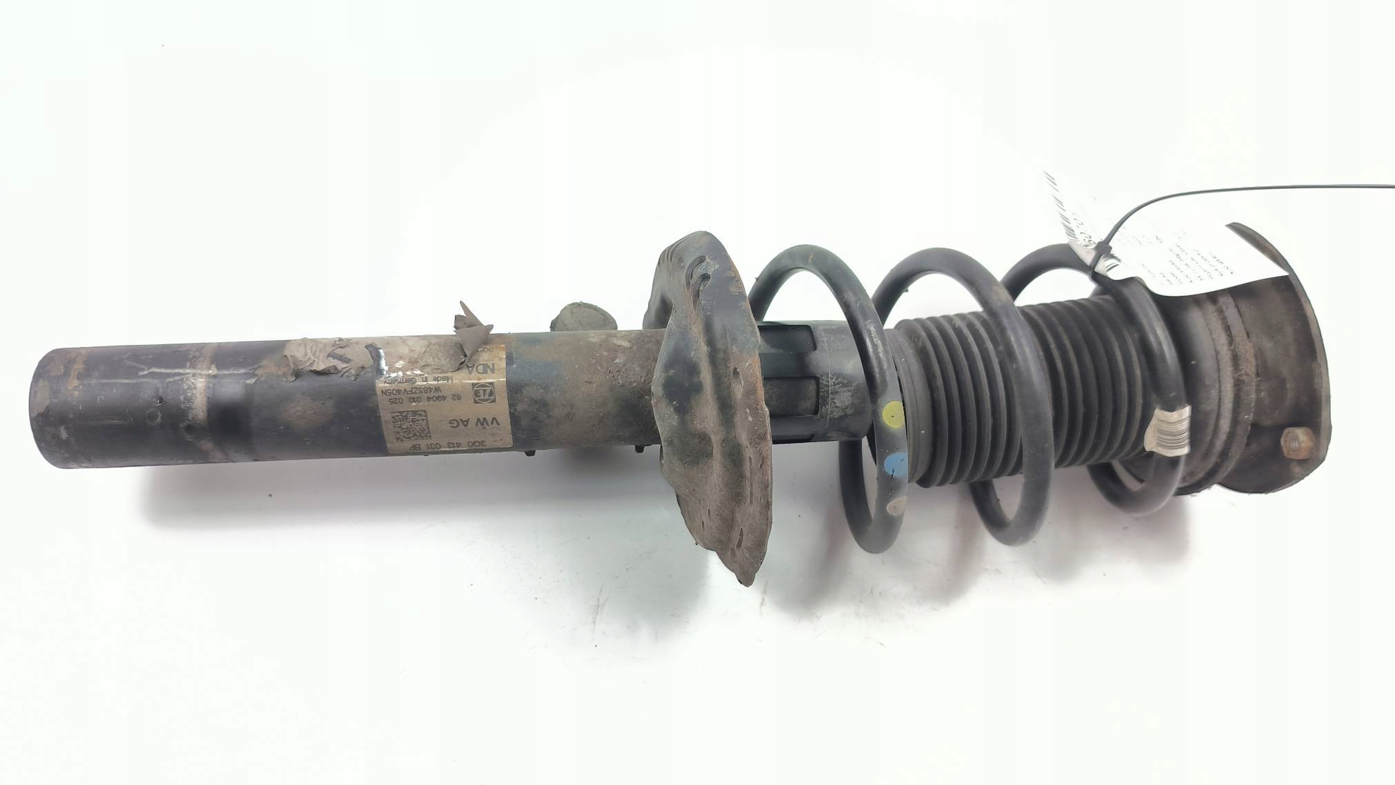 shock absorber left front 3Q0413031BP VOLKSWAGEN PASSAT B8