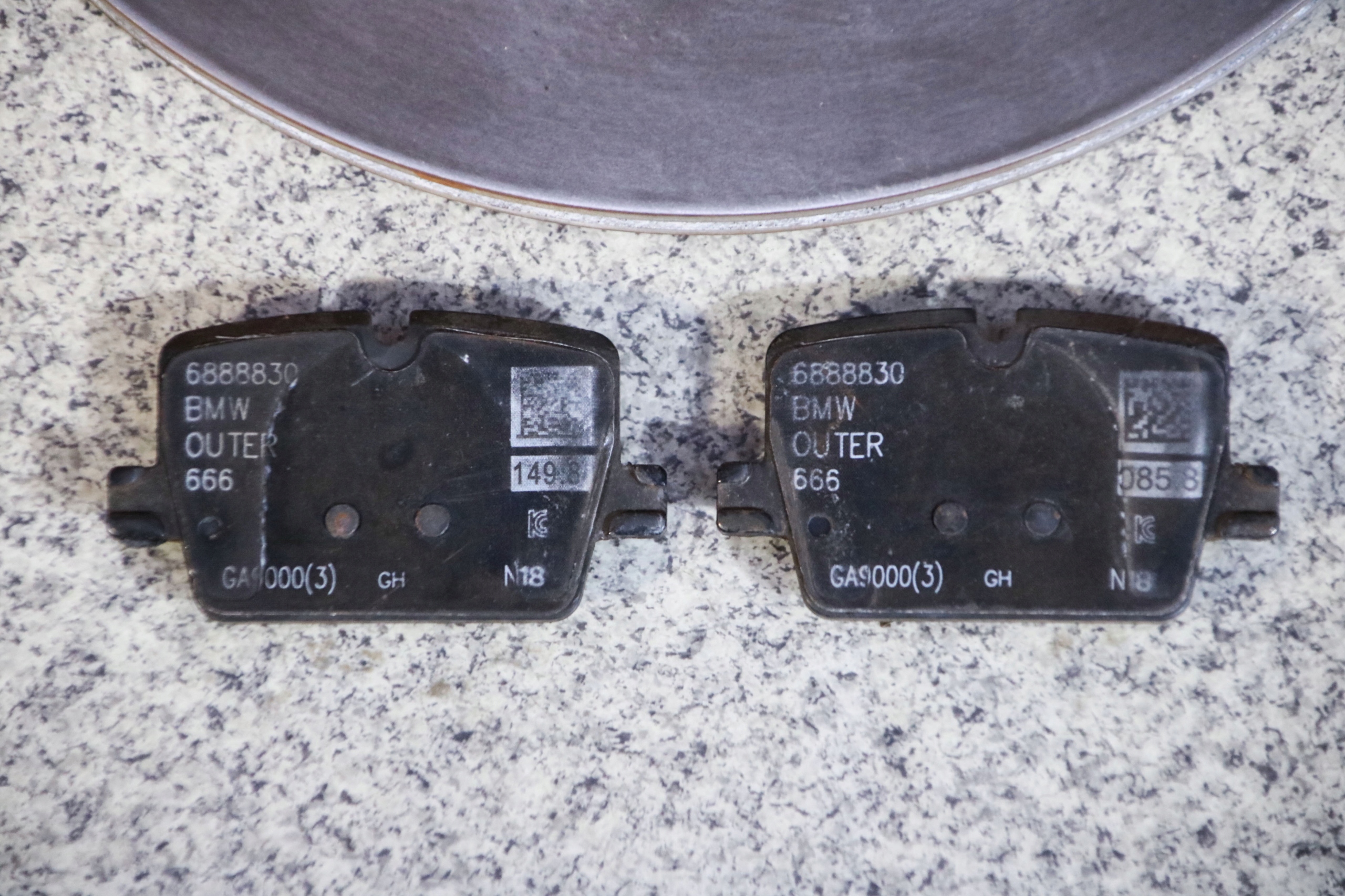 BMW G20 330i discs plates rear part 330x20 9 km !!!