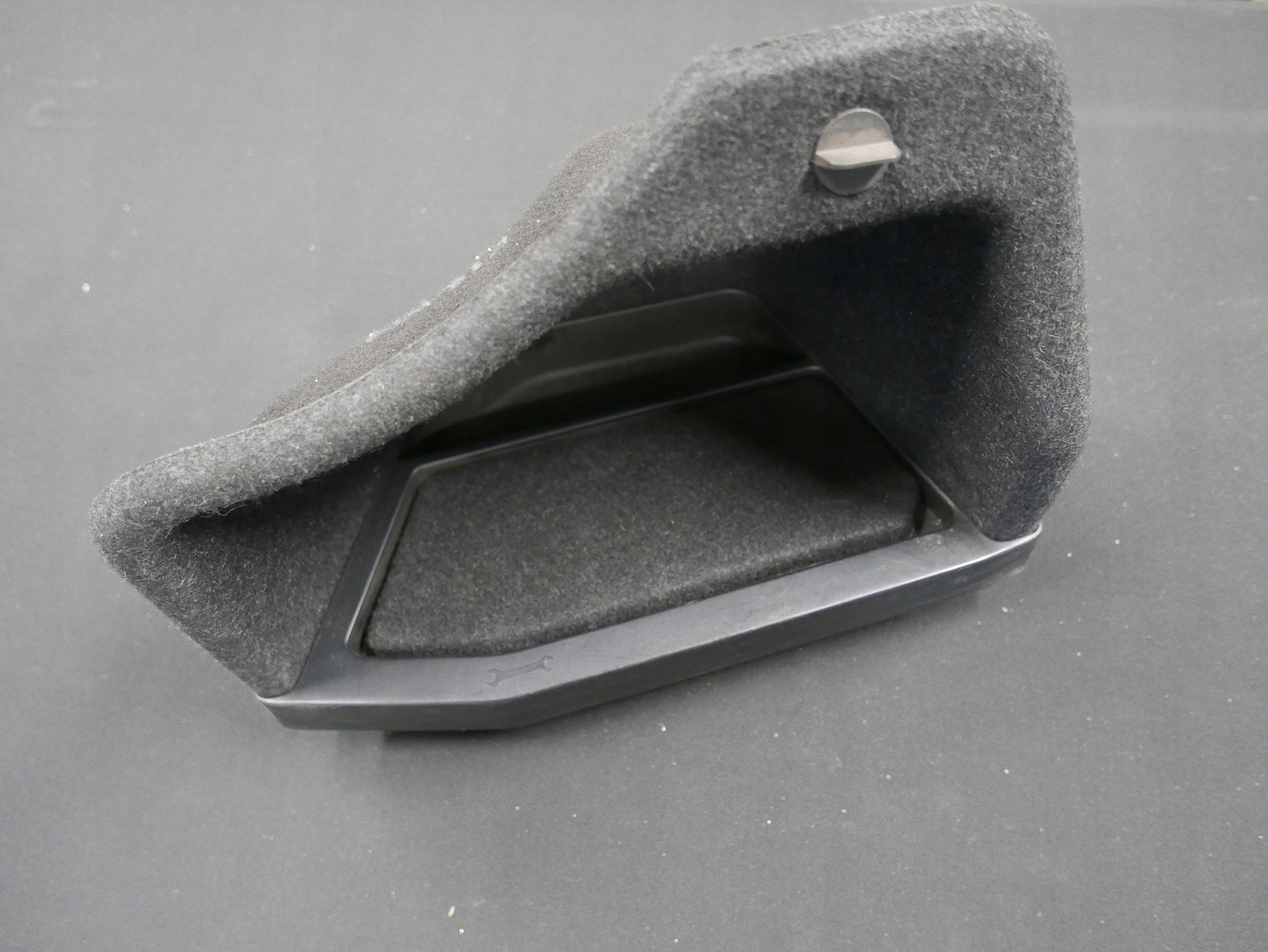 BMW F32 F82 бекон багажника П 7284136