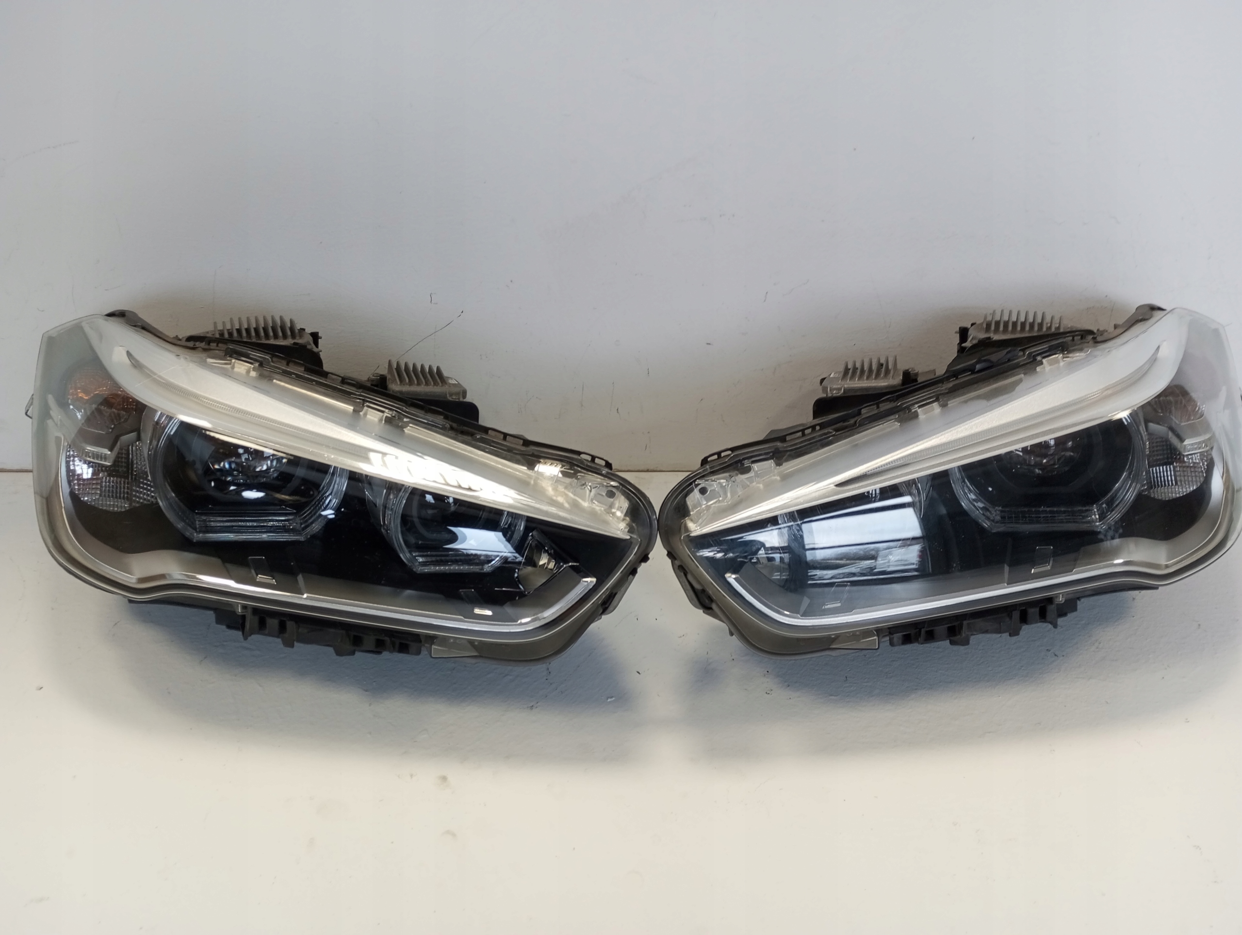light FULL LED BMW X1 F48 7495003 7495004 front front