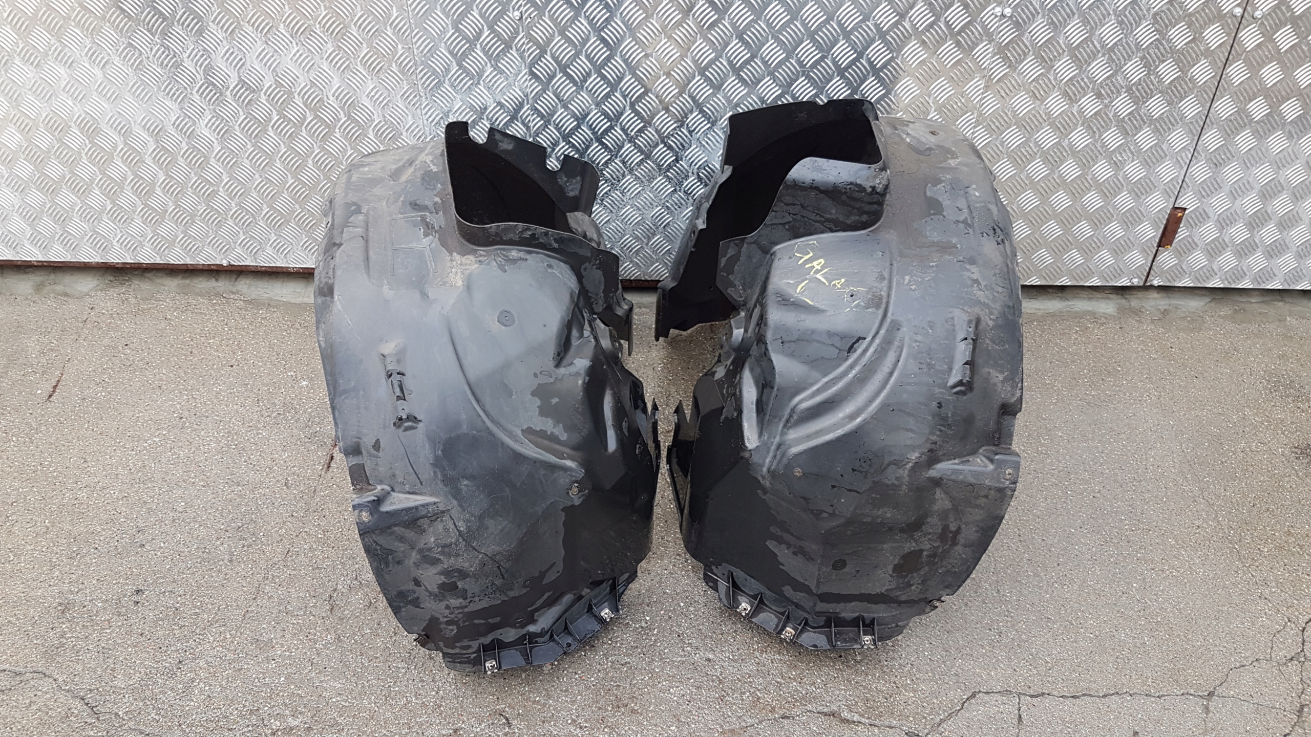 mudguard left GALAXY MK3 LIFT 10-15