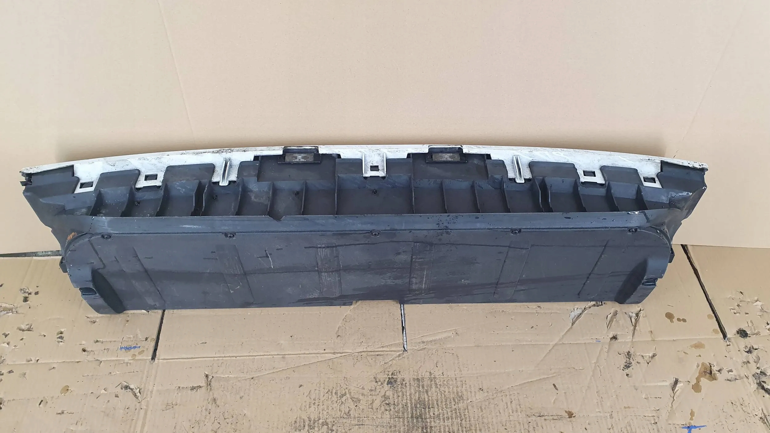 Peugeot 3008 and 1 08-15 burta trunk door boot