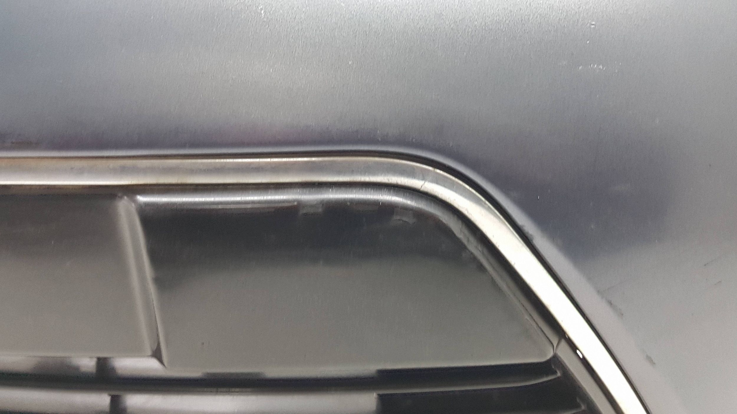 TOYOTA AURIS 2012 - nárazník předek 5311202390