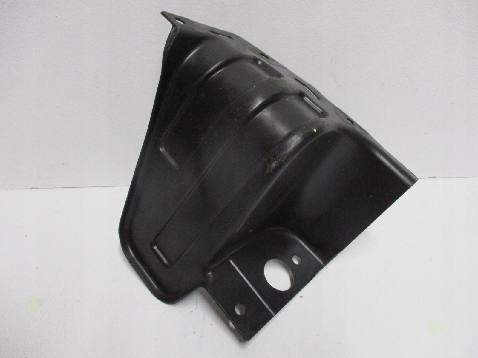 cover below bumper KIA NIRO left 86695-G5500 20R