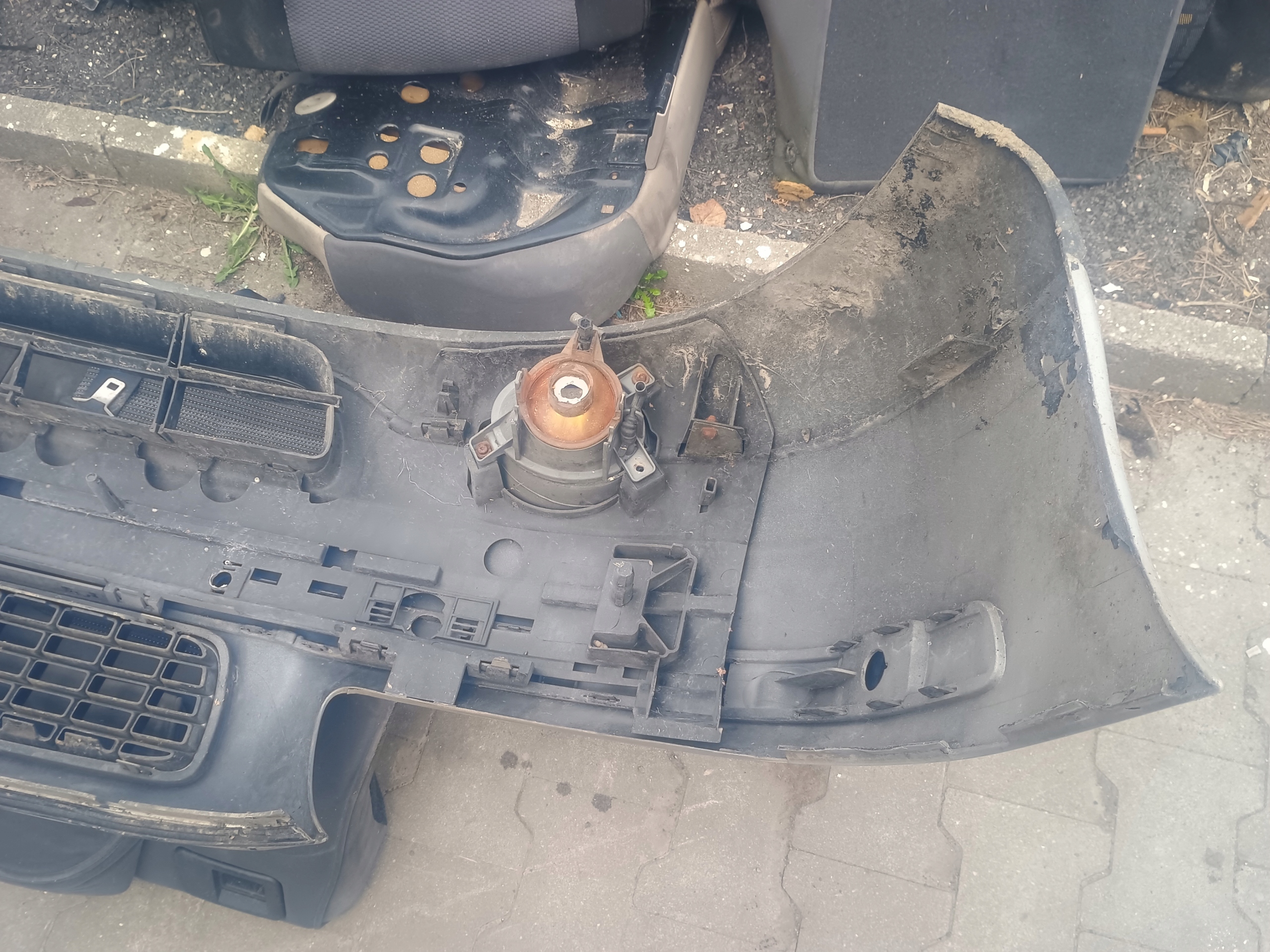 nárazník predok VOLVO S80 a