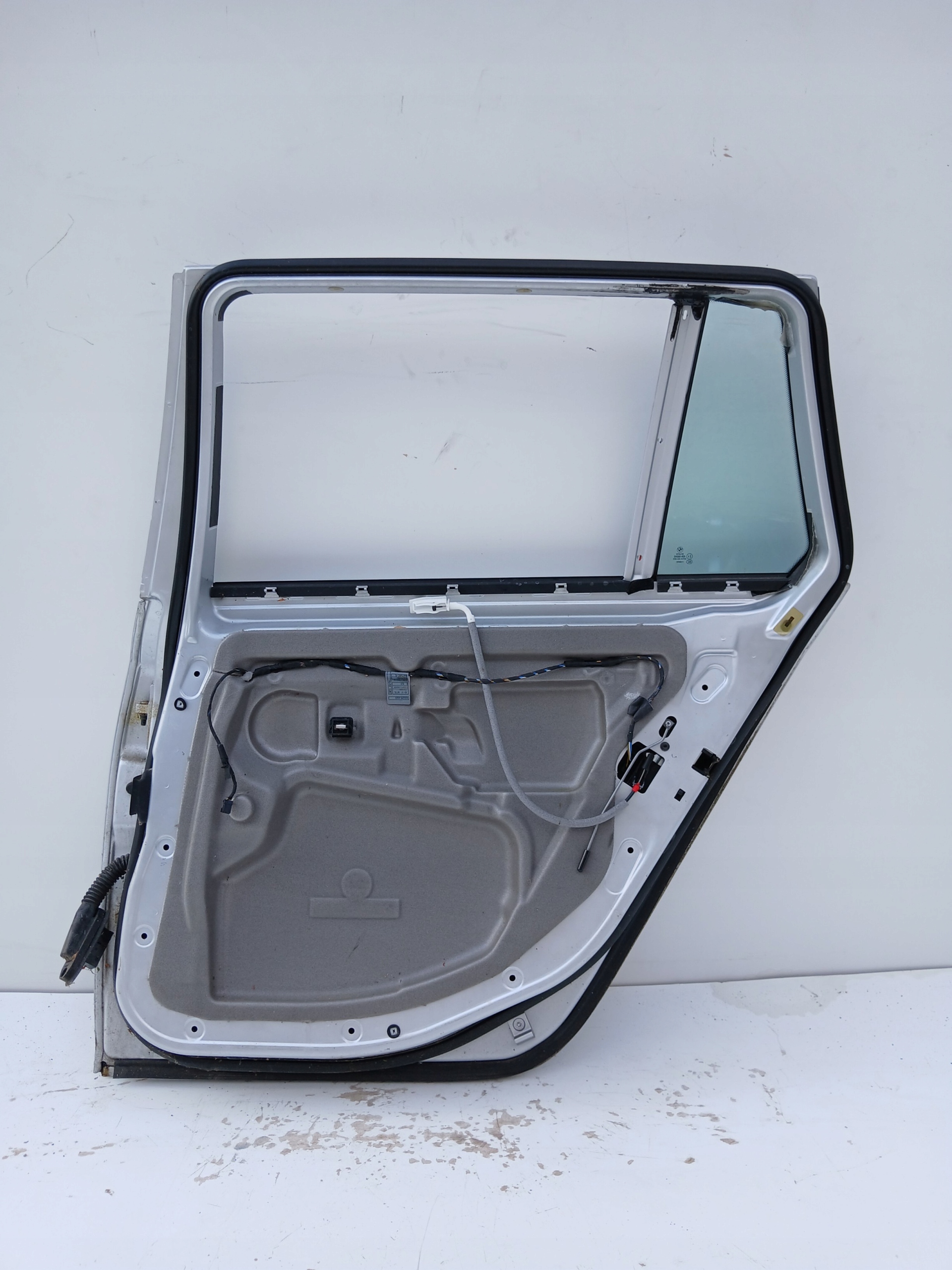 door right rear. BMW E61 354/7 TITANSILBER