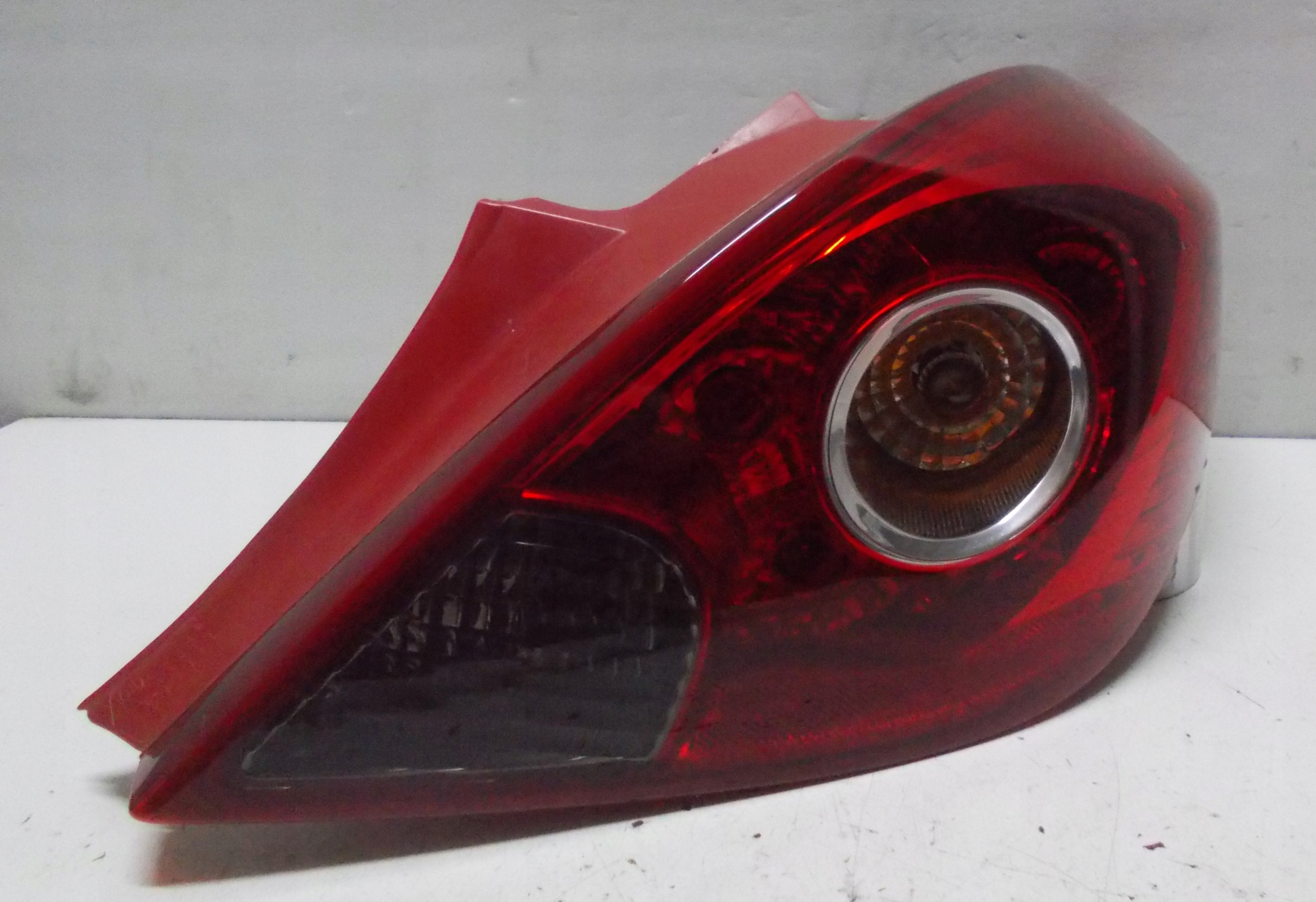 OPEL CORSA D 09R light right rear part 13186351 EUROPA
