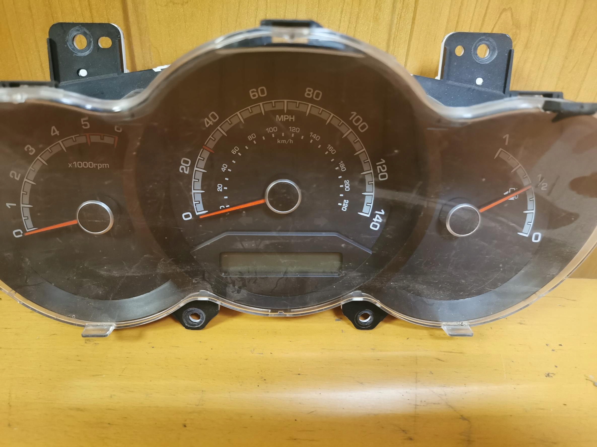 dials dials KIA VENGA 1.4 CRDi 94001-1P750 UK