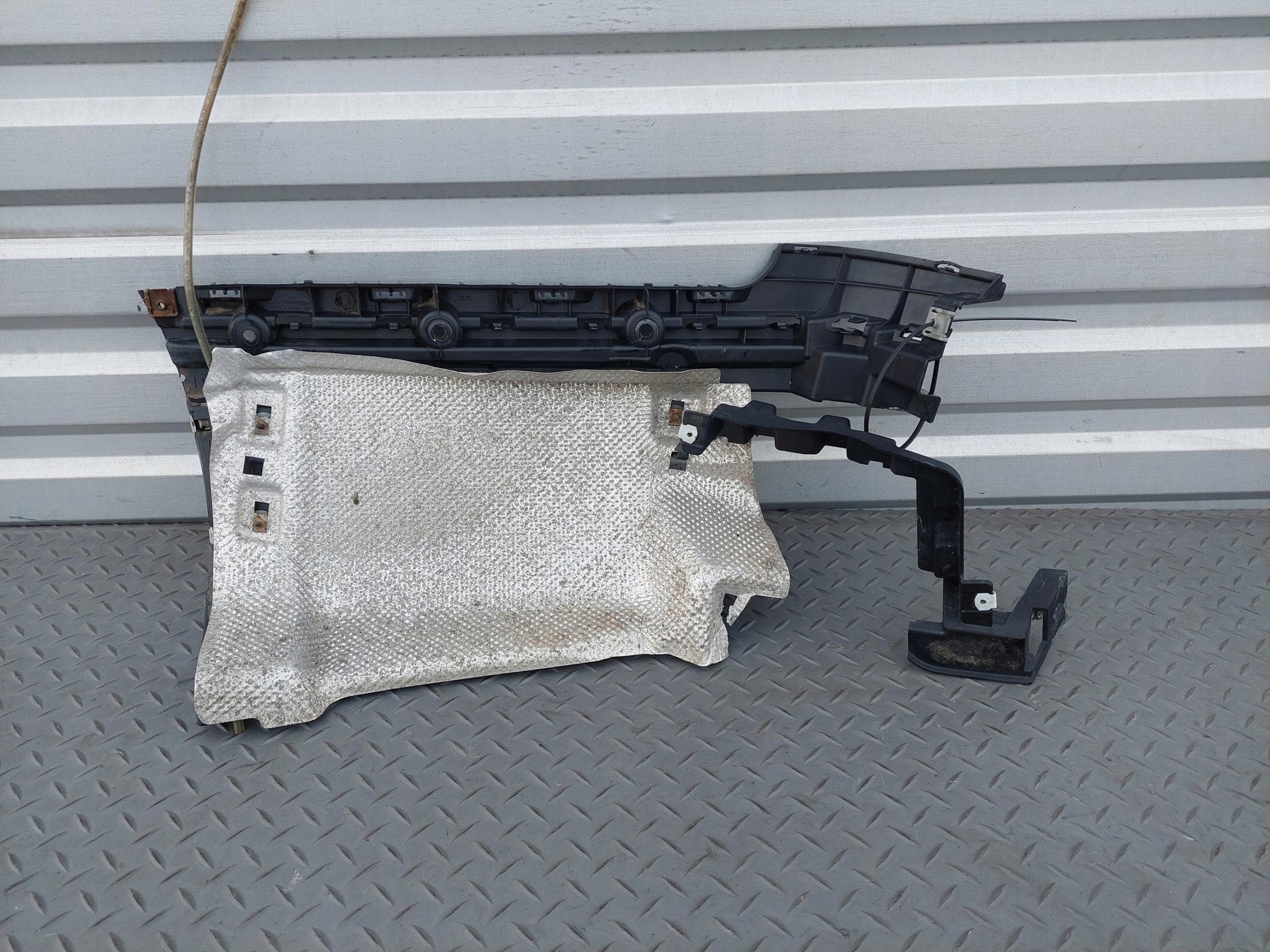 bumper bracket rear part rear right CK52-17A881-AA RANGE ROVER VOGUE L405