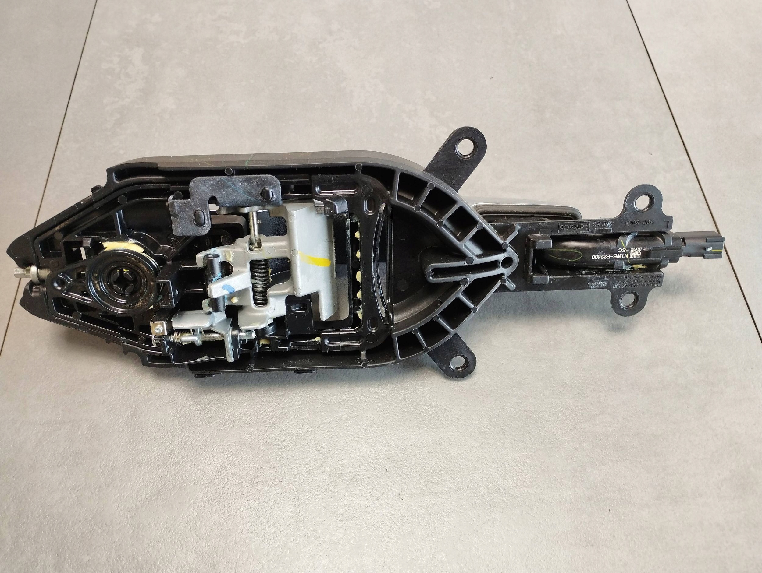 Volkswagen Amarok II 2023 handle left front KESSY N1WBE224A37AD