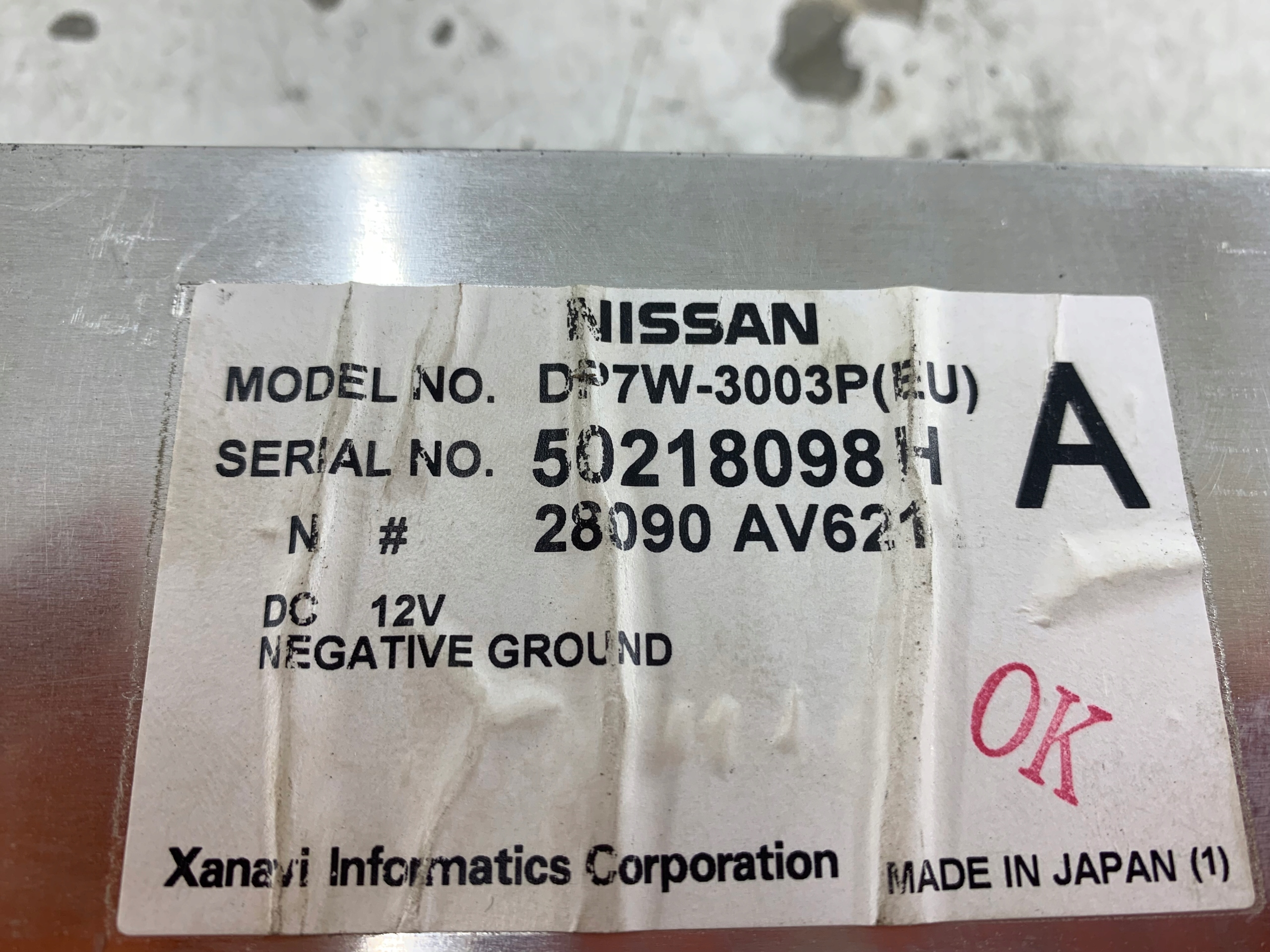 NISSAN PRIMERA P12 display 28090AV621