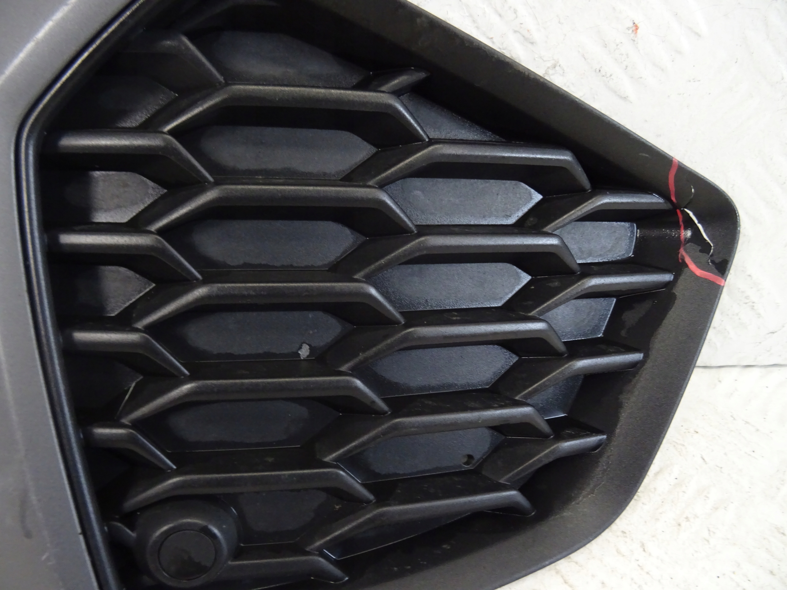grid of a bumper front front left AUDI A3 8Y S-LINE 8Y0807681B