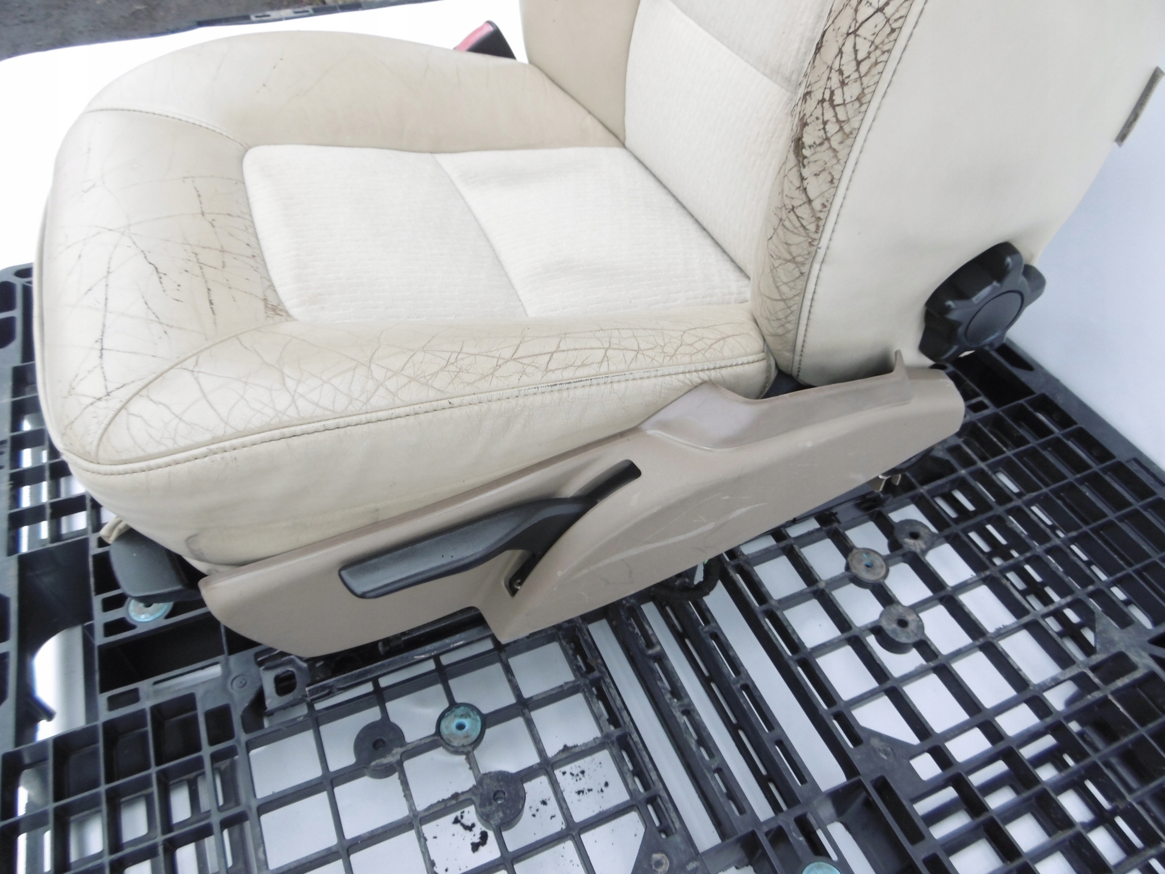 кресло передний левый водители европа volvo V70 III S80 II