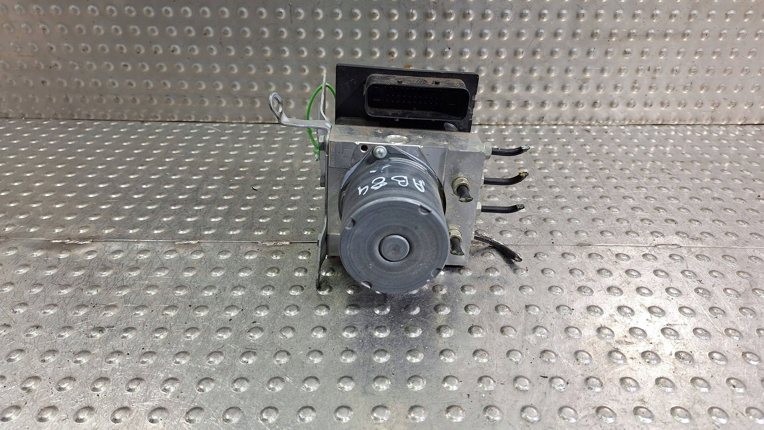pump control unit ABS 6798991 6798992 BMW X1 E84 2.0 D