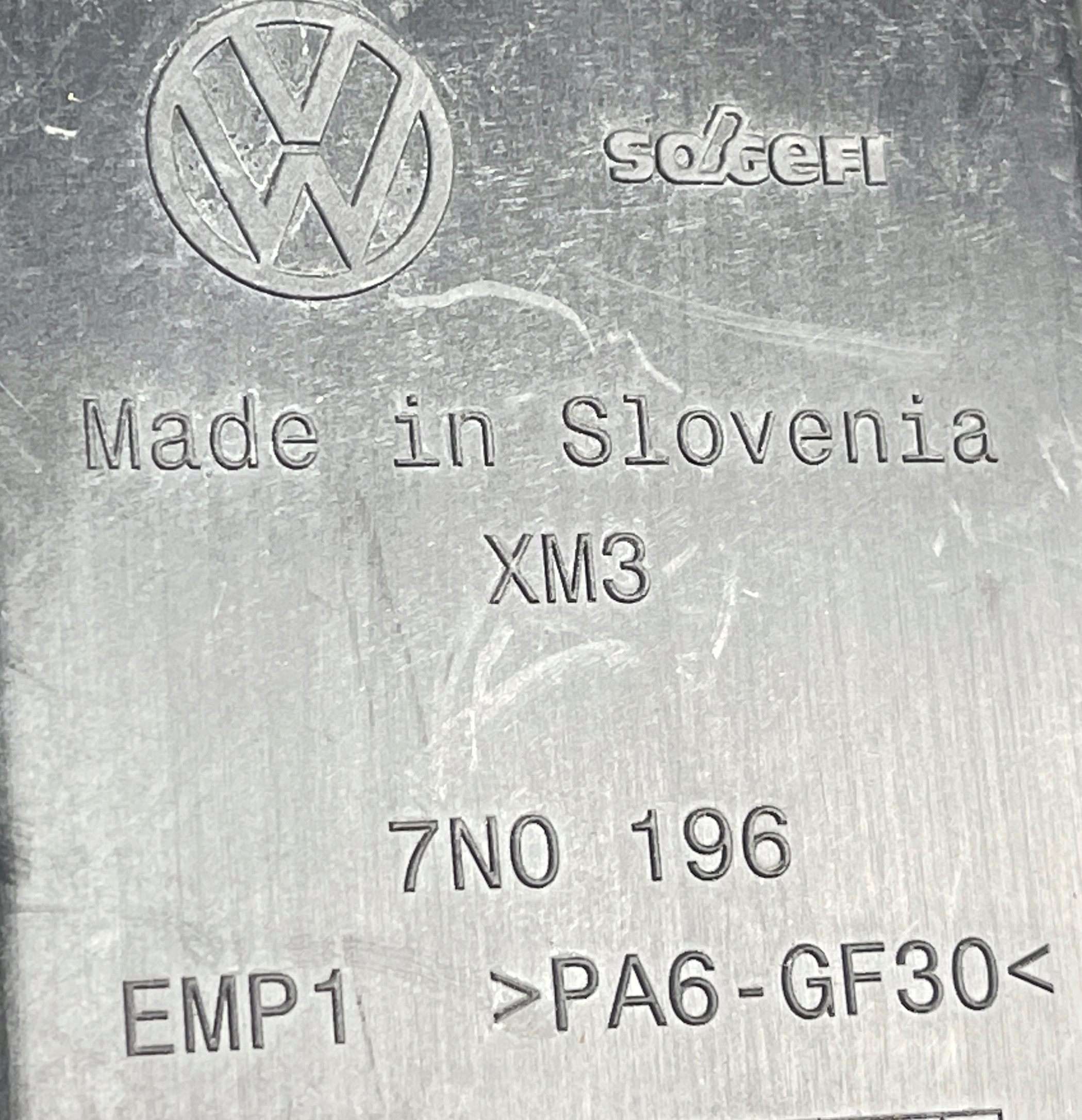 VW SHARAN II KARBONSKI FILTER PAR GORIVA 7N0201801C