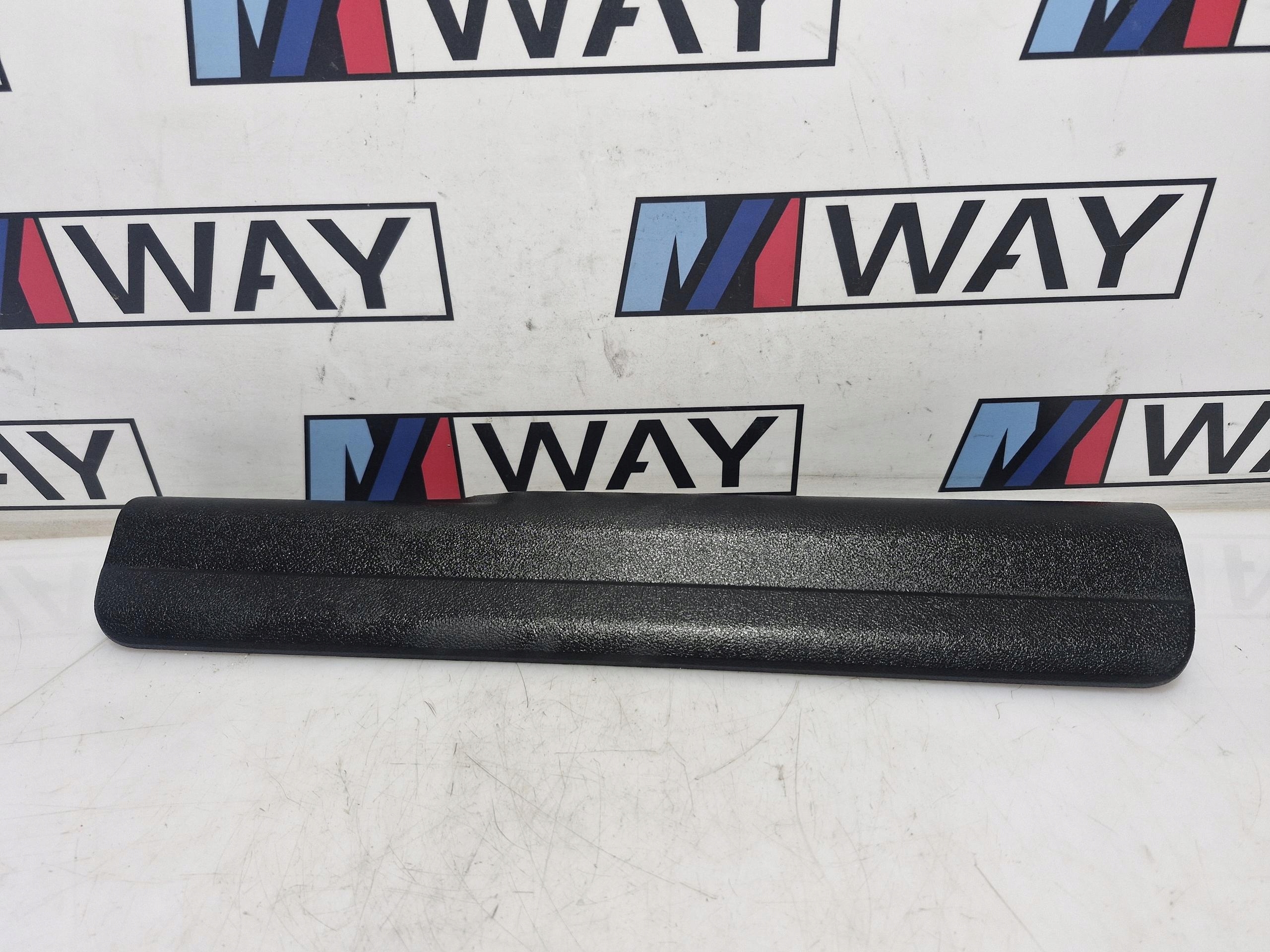 7446422 BMW G20 G21 cover moulding threshold right front