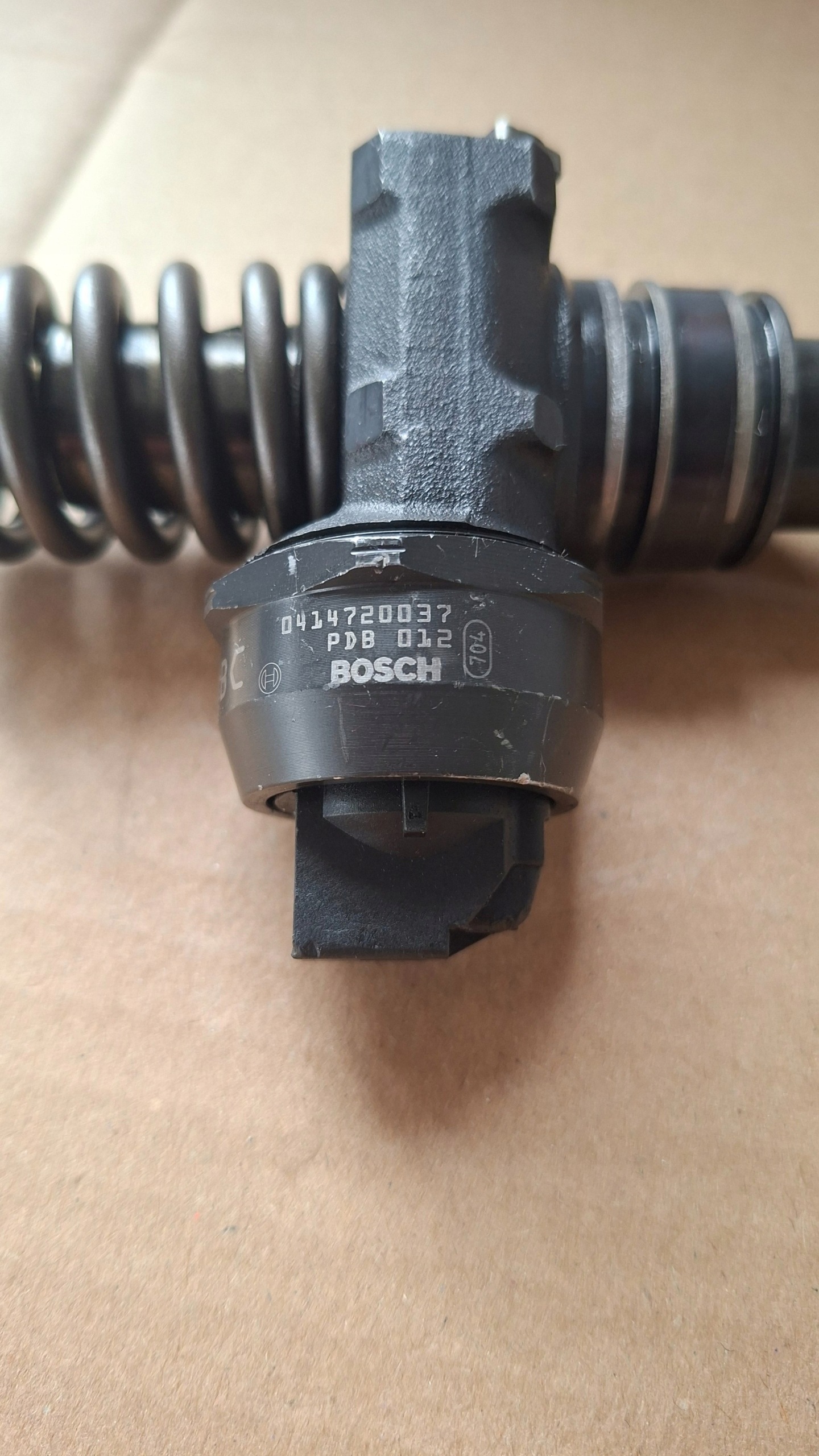 Pumpedüse VW 1.9TDI BOSCH 0414720037 WYDRUK