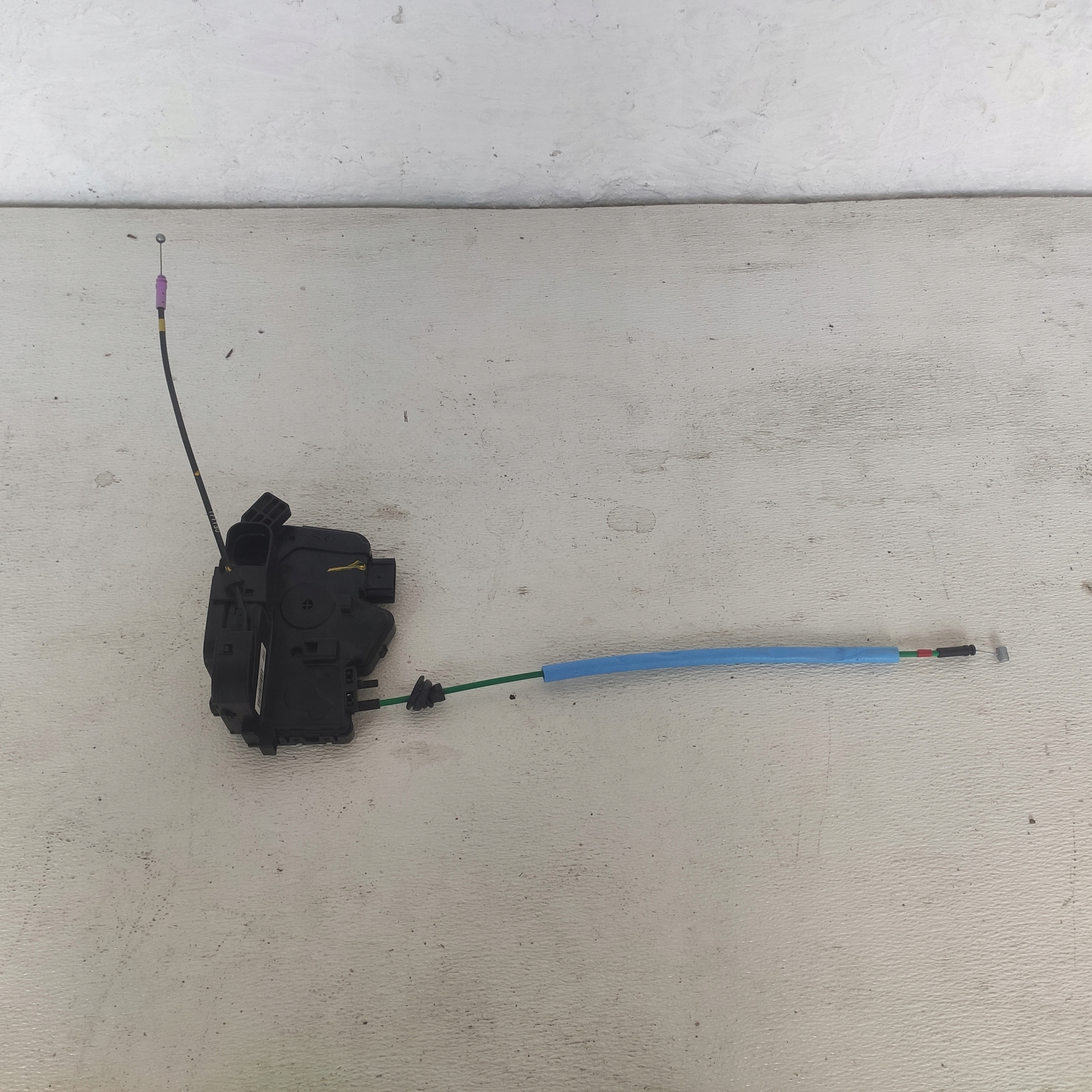 KIA VENGA 2018 lock door right rear part 5PINOW