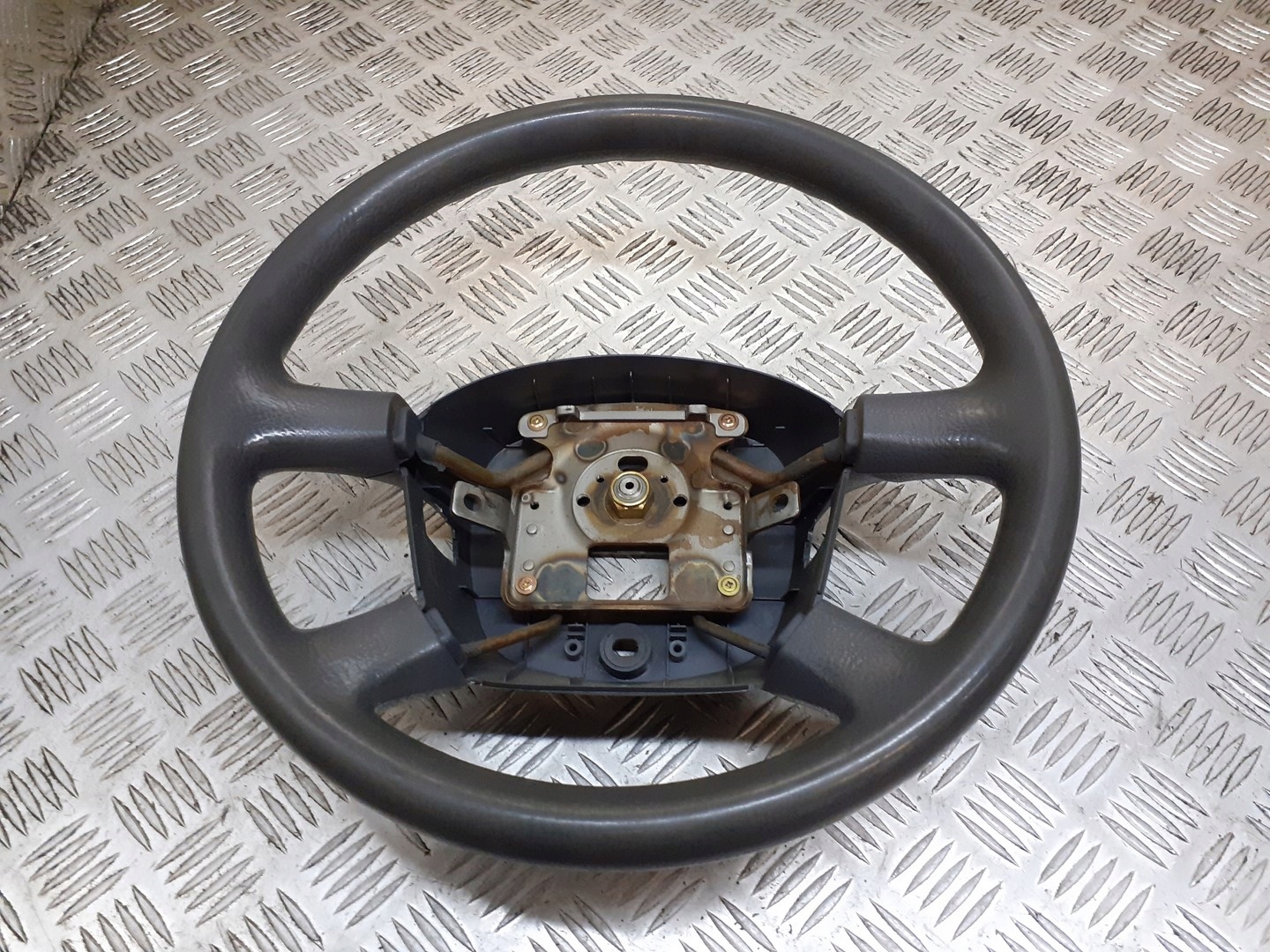 рулевое колесо kia CARENS II OK2FB32980