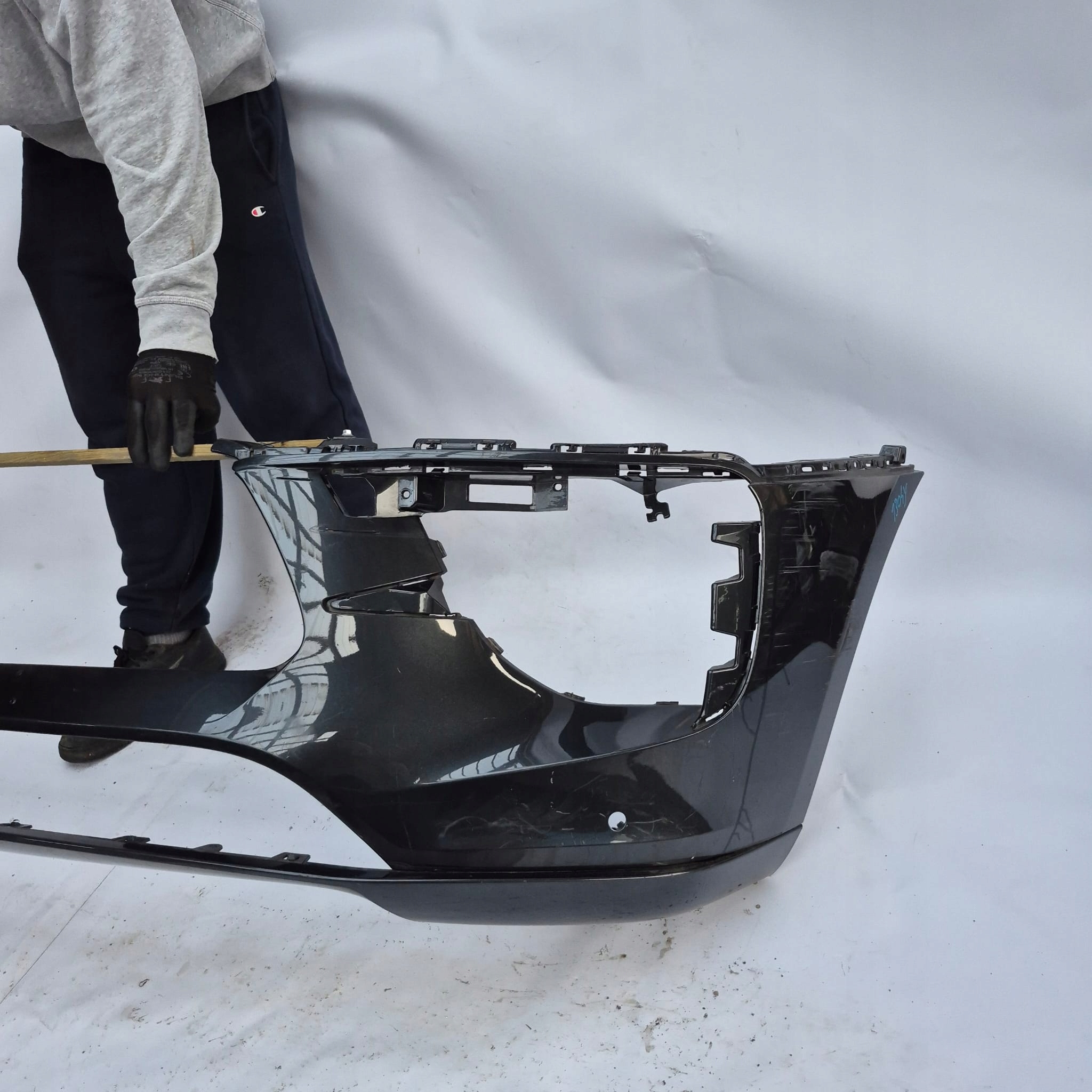PORSCHE MACAN and 1 S LIFT 18-24 bumper front front PDC