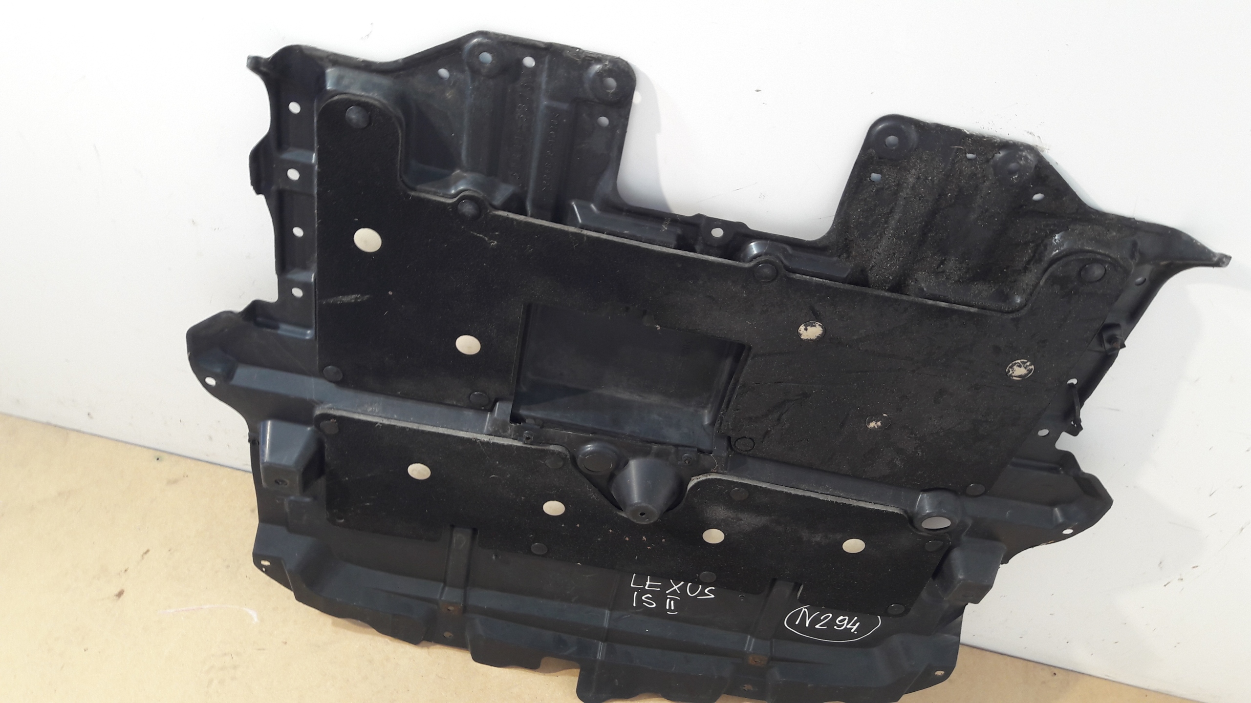 LEXUS IS II cover below engine 2WD 51441-53060 (N294)
