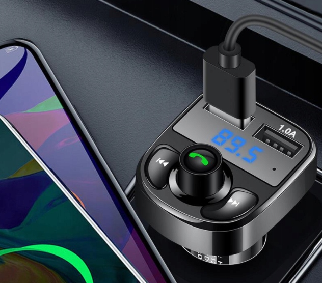 TRANSMITER SAMOCHODOWY DUAL ŁADOWANIE ROZMOWY MP3 Kod producenta Transmiter