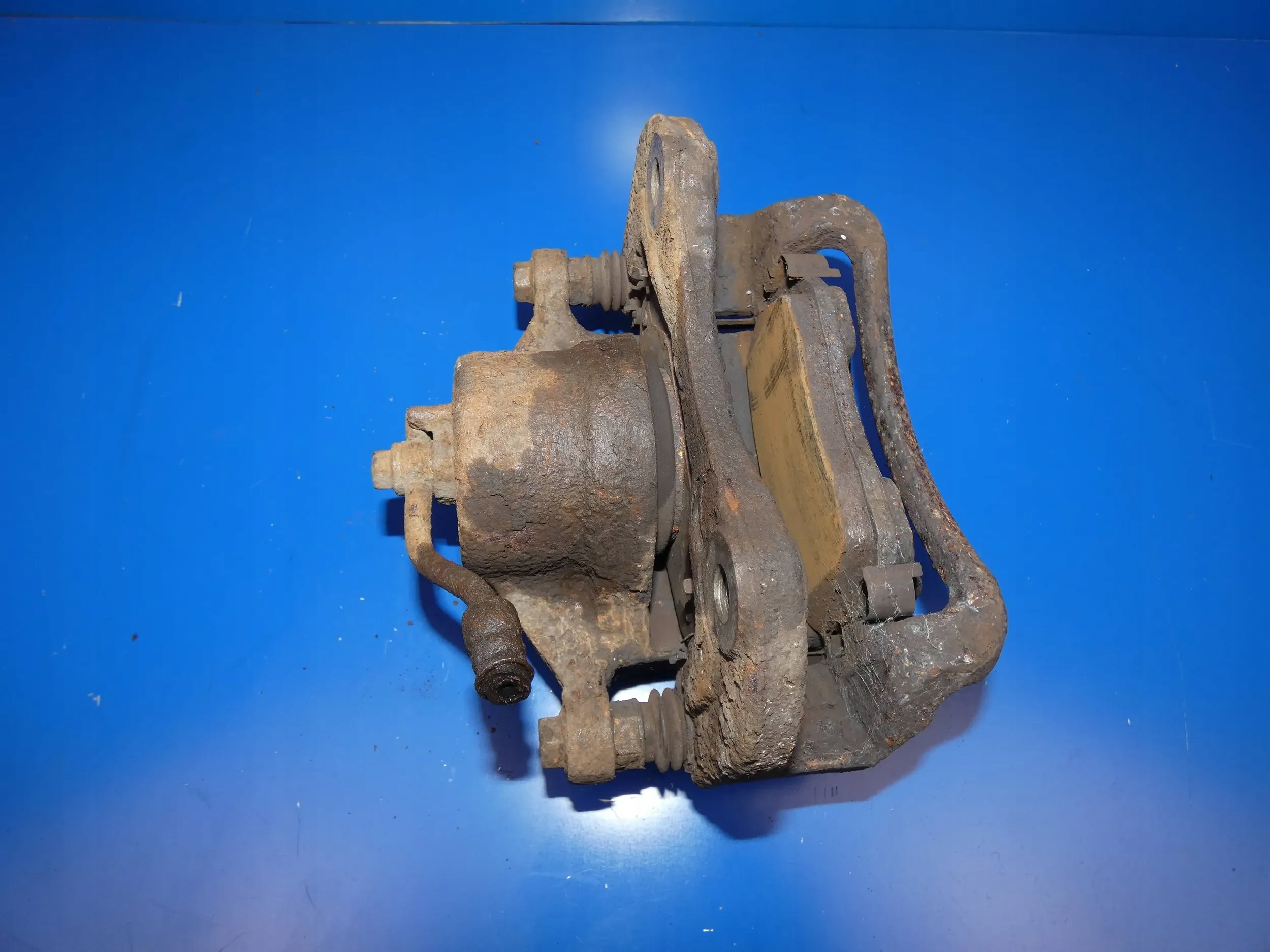 KIA SPORTAGE III 3 caliper brake left front front