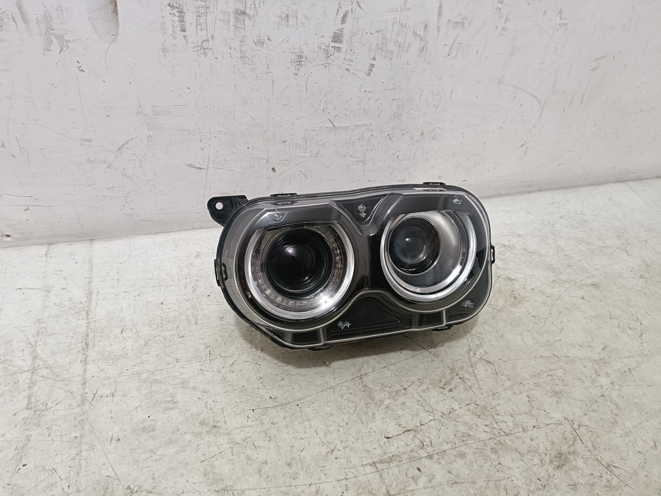 DODGE CHALLENGER 2019 REFLEKTOR licht KSENON vorne links 68174067AE
