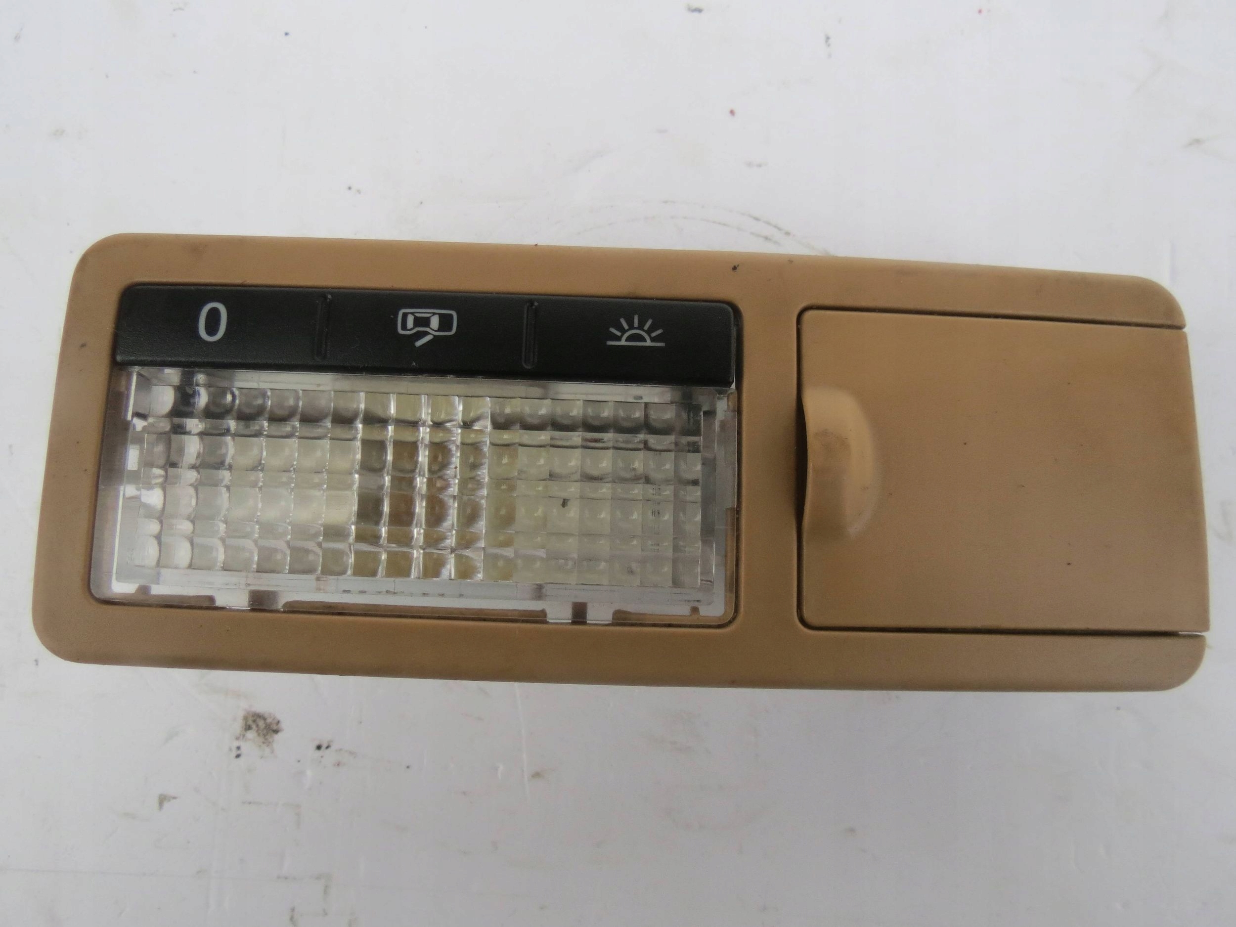 FANALE CIELO INTERNO PORSCHE CAYENNE 4.8 V8 7L0861688A