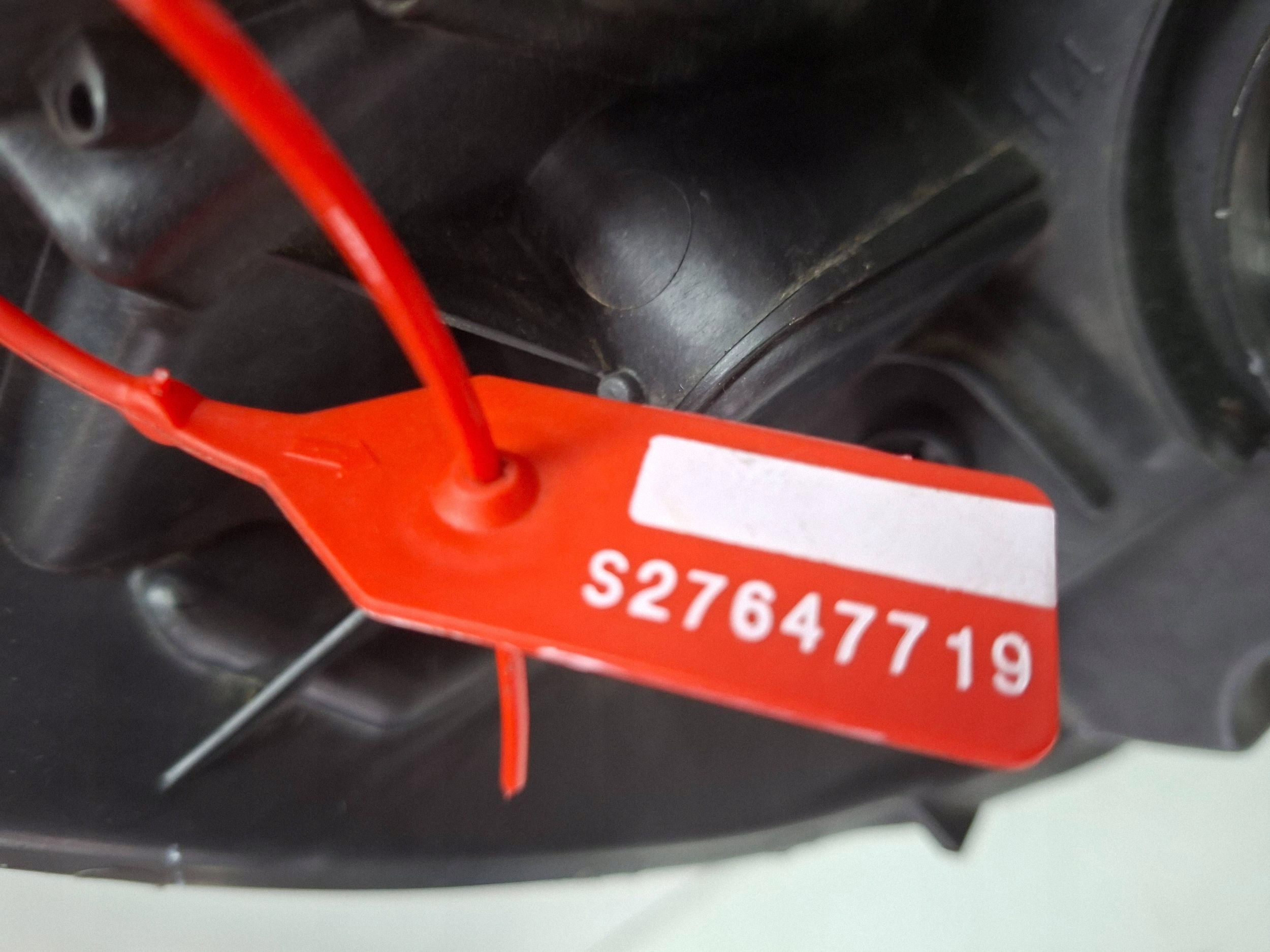 light front left 81150-OH030 PEUGEOT 107 2005