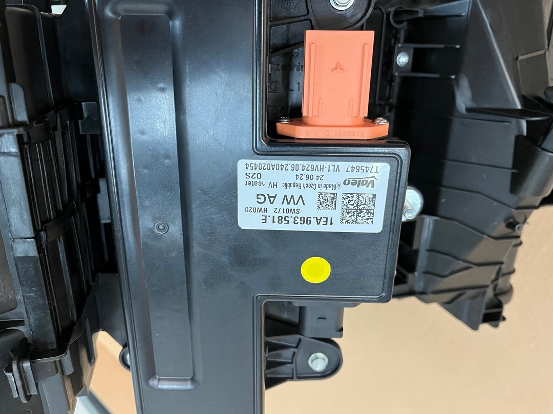 vw ID7 id.7 радиатор отопителя 1EA820351BH 1EA963581E