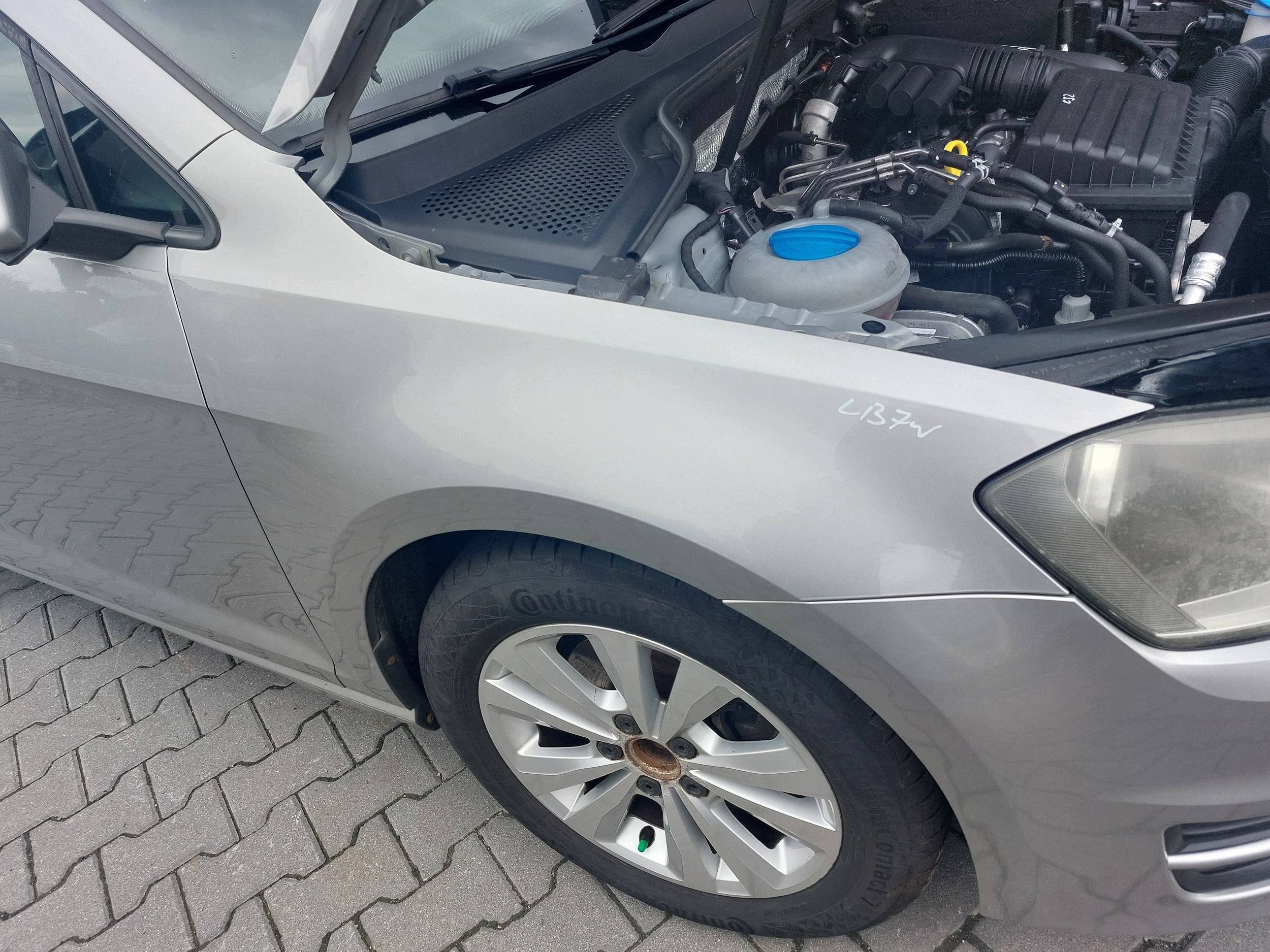 VW GOLF VII 7 12r> fender right front front LA7W