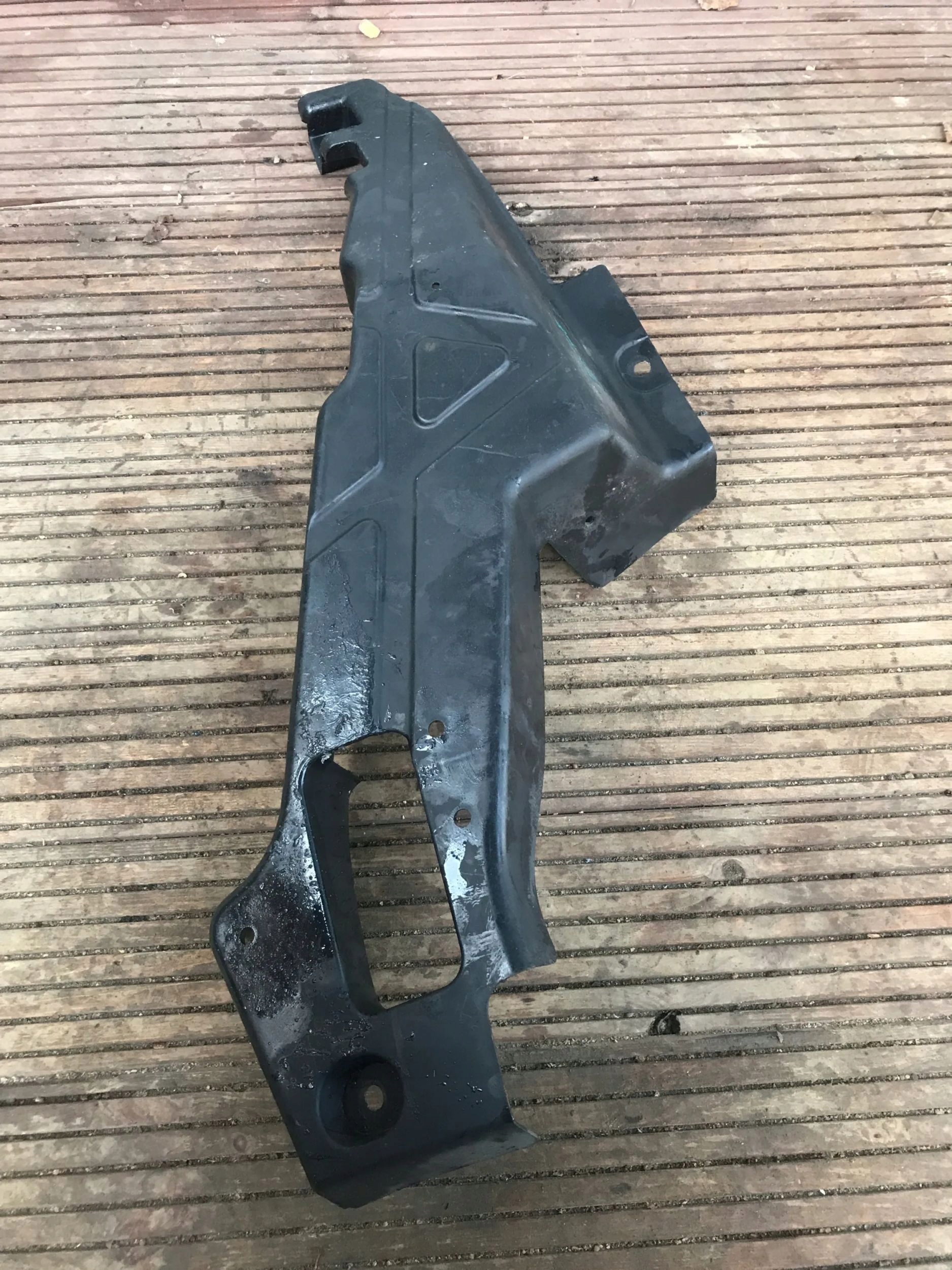 cover chassis FORD EDGE MK2 FT4B-R11778-AD