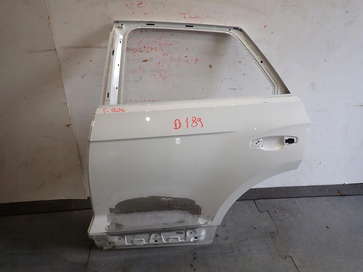 door rear part rear. left VW T-ROC 2017- 2GA833311K