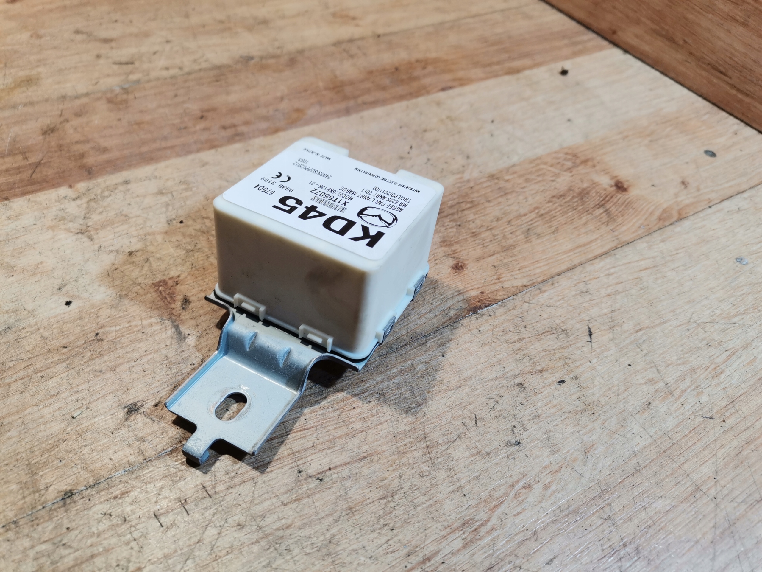 module control unit ANTENY MAZDA 6 GJ CX5 KD45675D4