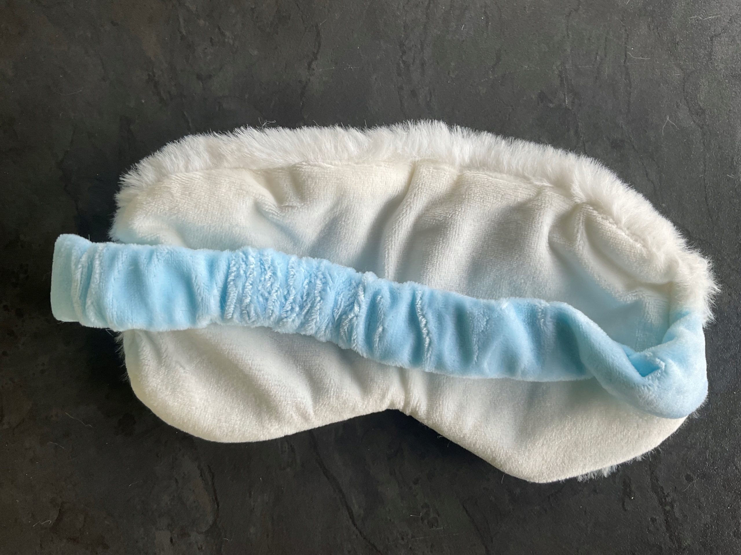 OPASKA NA OCZY MASKA DO SPANIA SNU RELAKSU KACZOR DONALD KACZKA PLUSZOWA Wzór dominujący zwierzęcy