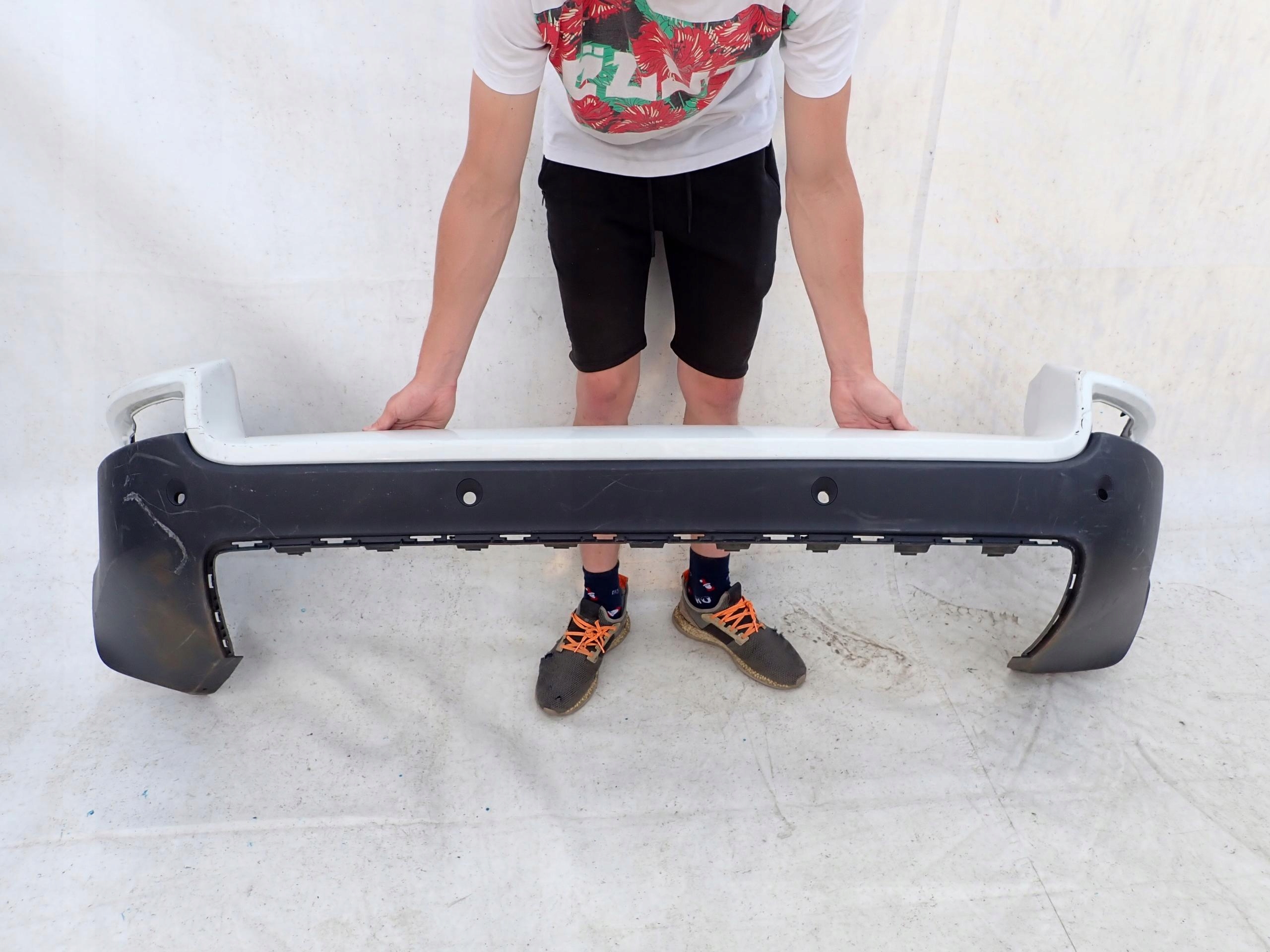 VOLVO XC90 e LIFT 06- Paraurti posteriore posteriore PDC