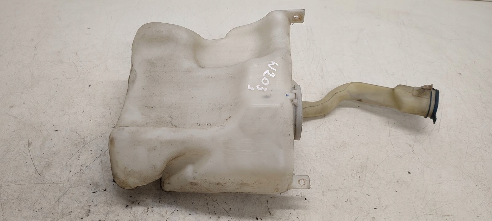 Behälter Spritzdüse Behälter Mercedes W203 LIFT 2,2 CDI