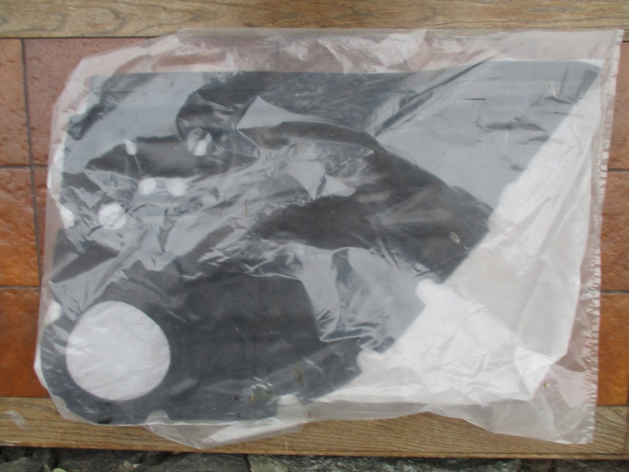 MERCEDES E KLASA W211 WYGLUSZENIE DRZWI PRAWY TYL