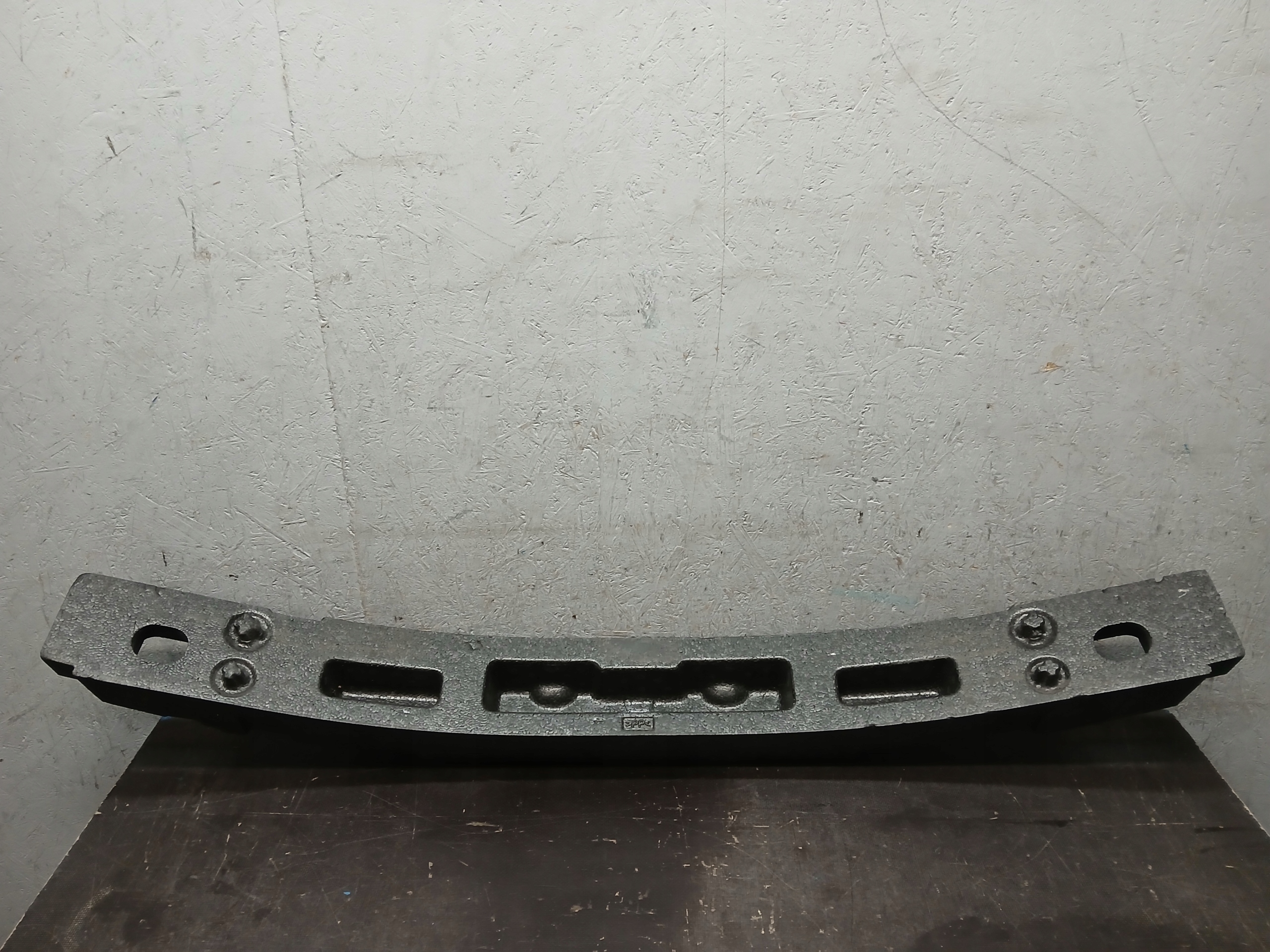 sider ABSORBER of a bumper front TOYOTA COROLLA E21 52611-02520