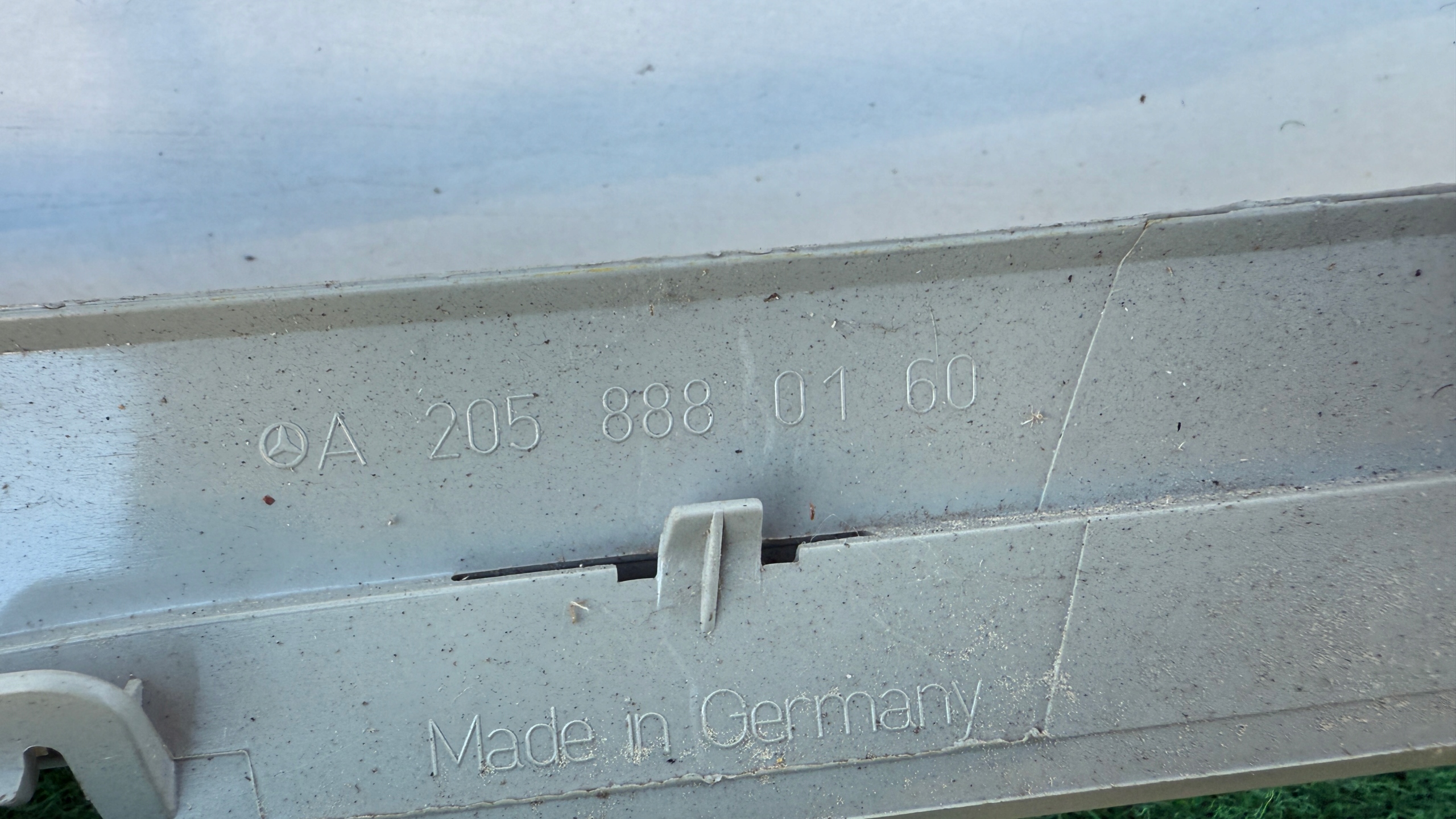 MERCEDES C-KLASA W205 front PREKLADgrill support frame A2058880160 KA26/67L