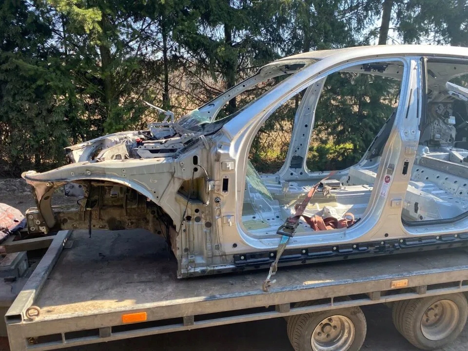 BMWgt F07 ЧЕТВЕРТЬ ЛОНЖЕРОН ЛЕВА ПЕРЕД 354