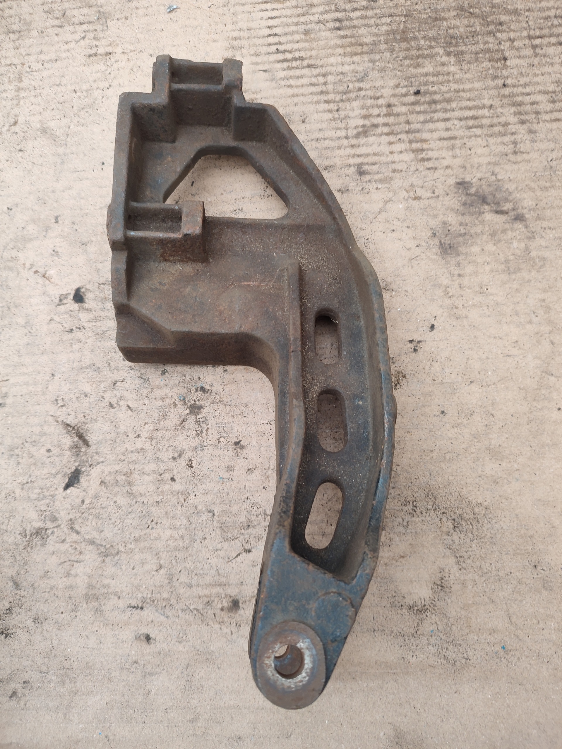 Supporto opel sintra 10236347