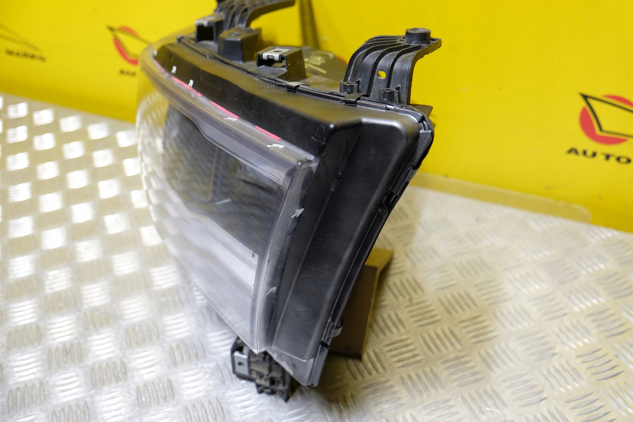 DODGE RAM 1500 2019- REFLEKTOR LAMPA LED R USA Numer katalogowy części RAM2019-LEDUSAR