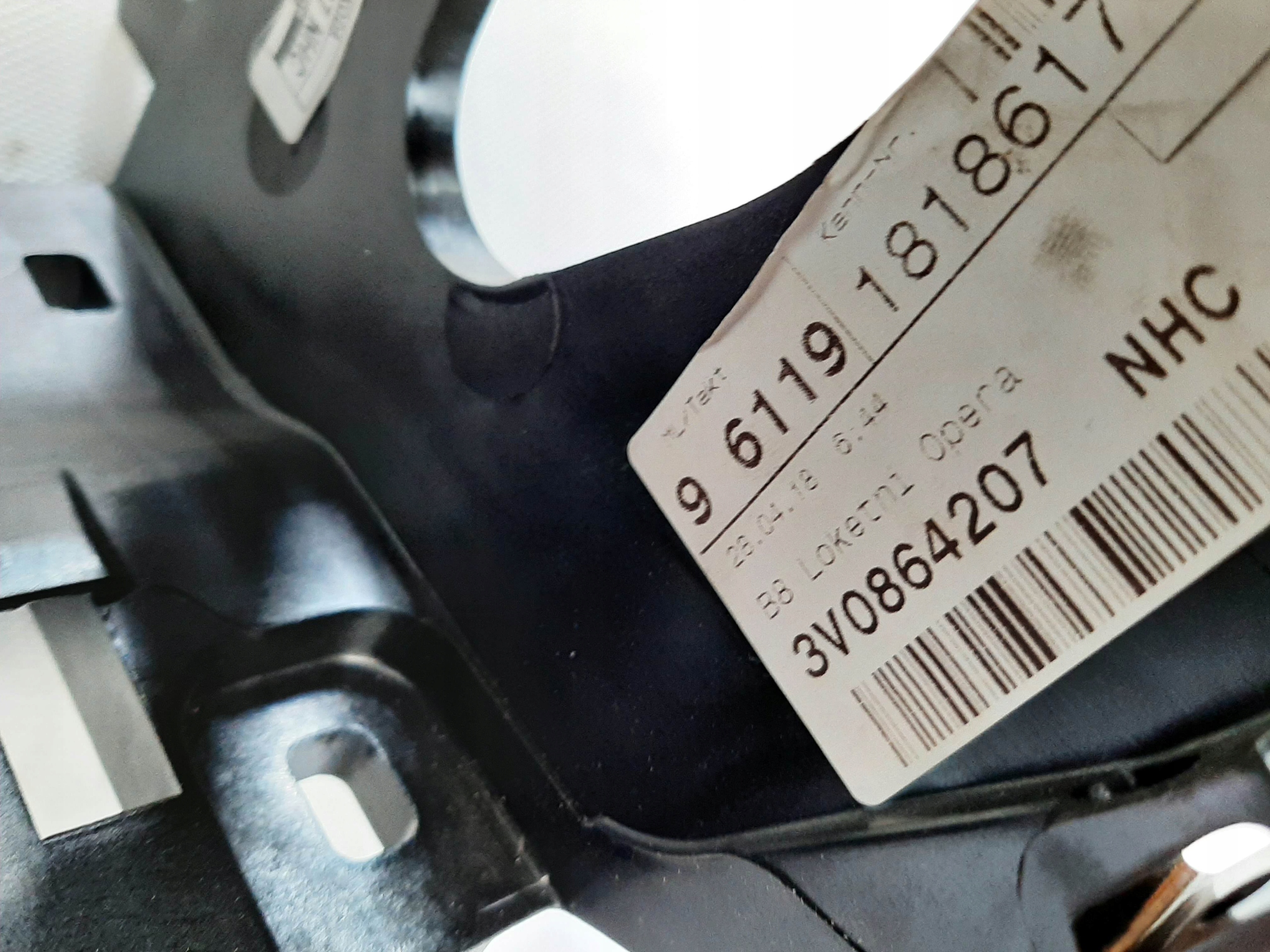 SKODA SUPERB 3 подлокотник 3V0864207