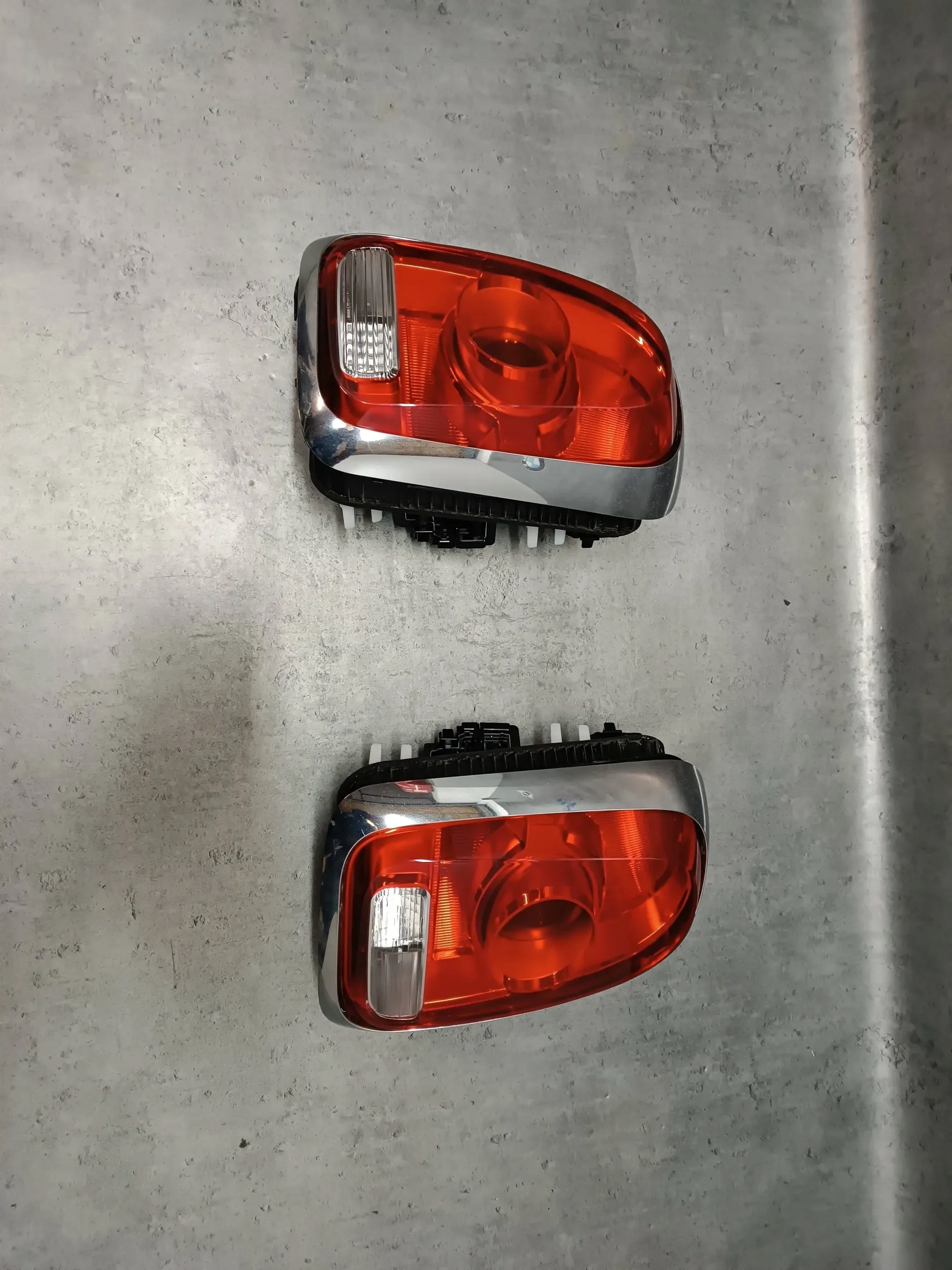 Mini Cooper Countryman F60 LAMPY TYL KOMPLET