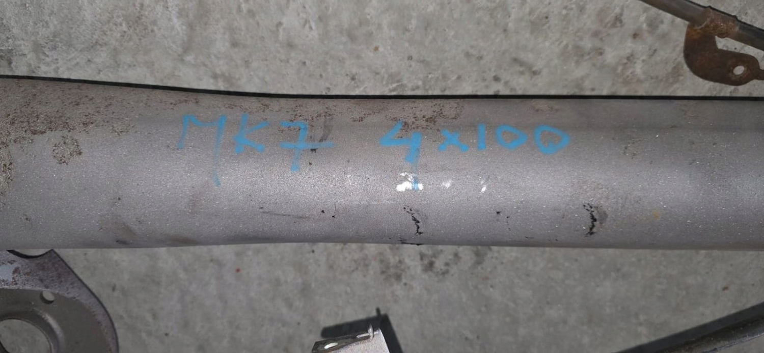 BELKA ZAWIESZENIA OŚ TYŁ TARCZE SWIFT MK7 4x100 Typ samochodu Samochody osobowe