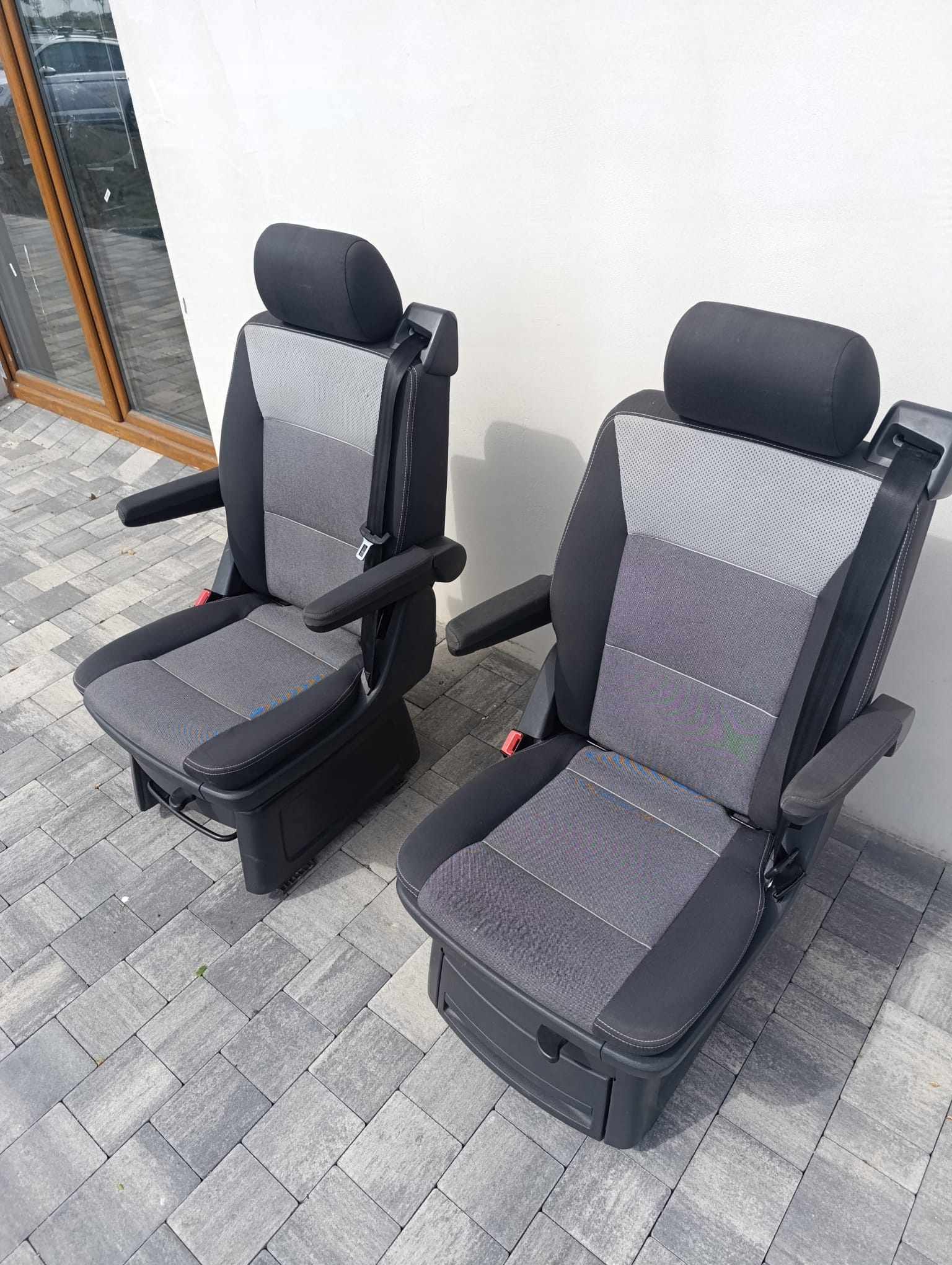 VW T5 T6 MULTIVAN Sitze OBROTOWE DRUGI/TRZECI RZAD