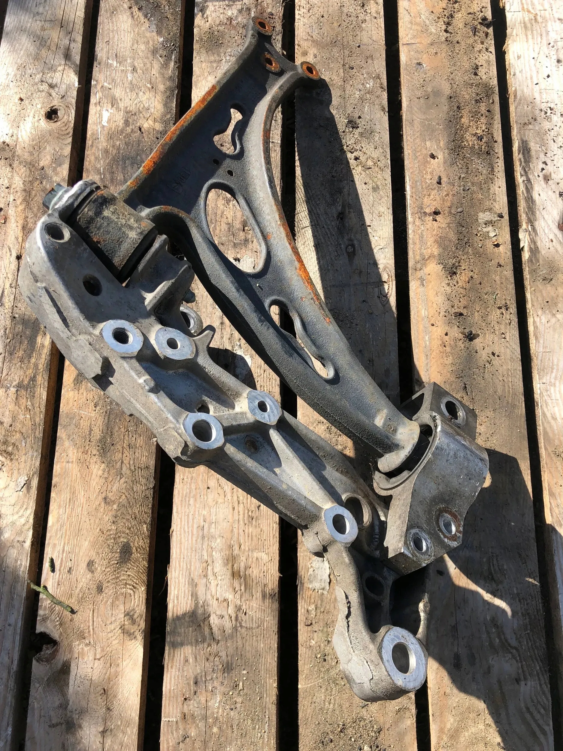 arm left front VW SKODA AUDI 1K0407153G 1K0199295F