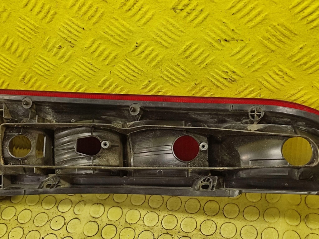 OPEL MERIVA A light right rear part 93294346